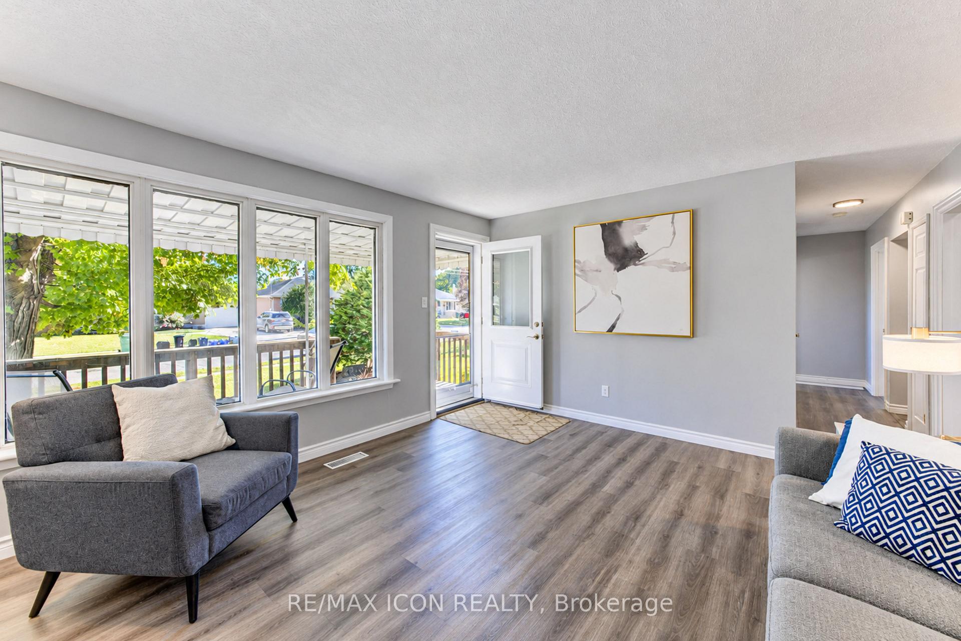 Photo 11 of 64 Lowrey Avenue S, Cambridge, Alison — HOMEH