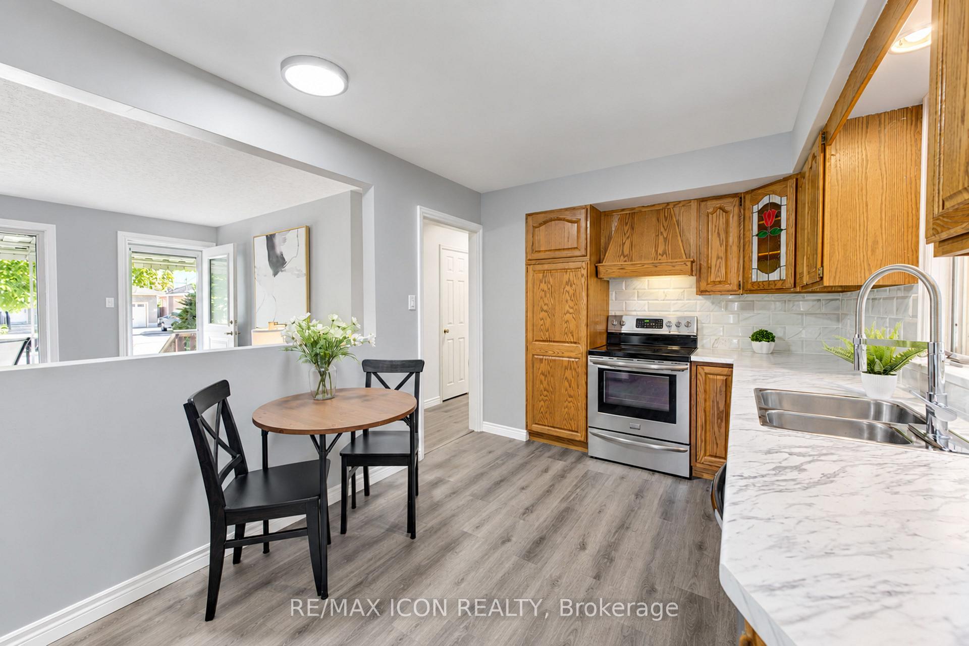 Photo 15 of 64 Lowrey Avenue S, Cambridge, Alison — HOMEH