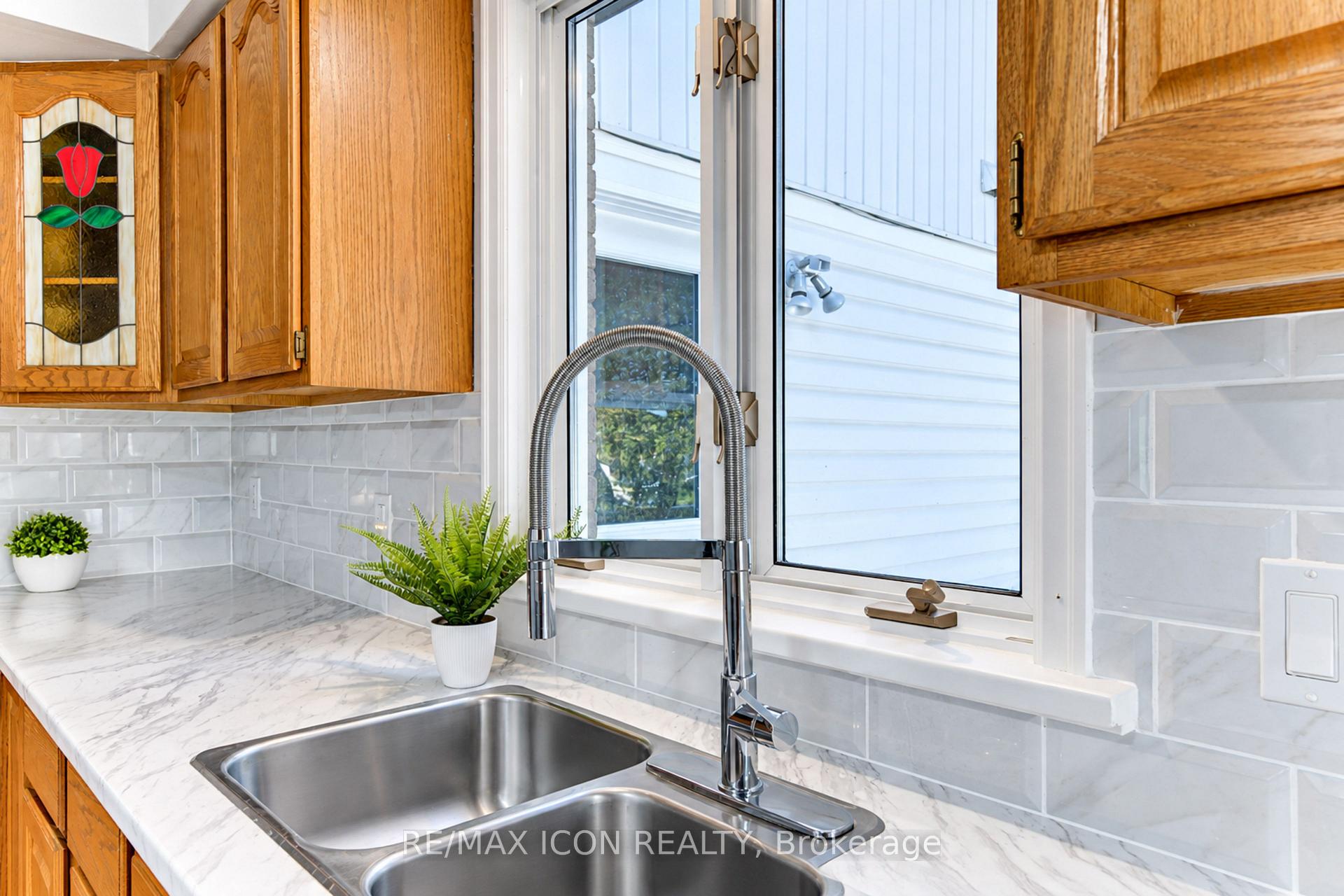Photo 21 of 64 Lowrey Avenue S, Cambridge, Alison — HOMEH