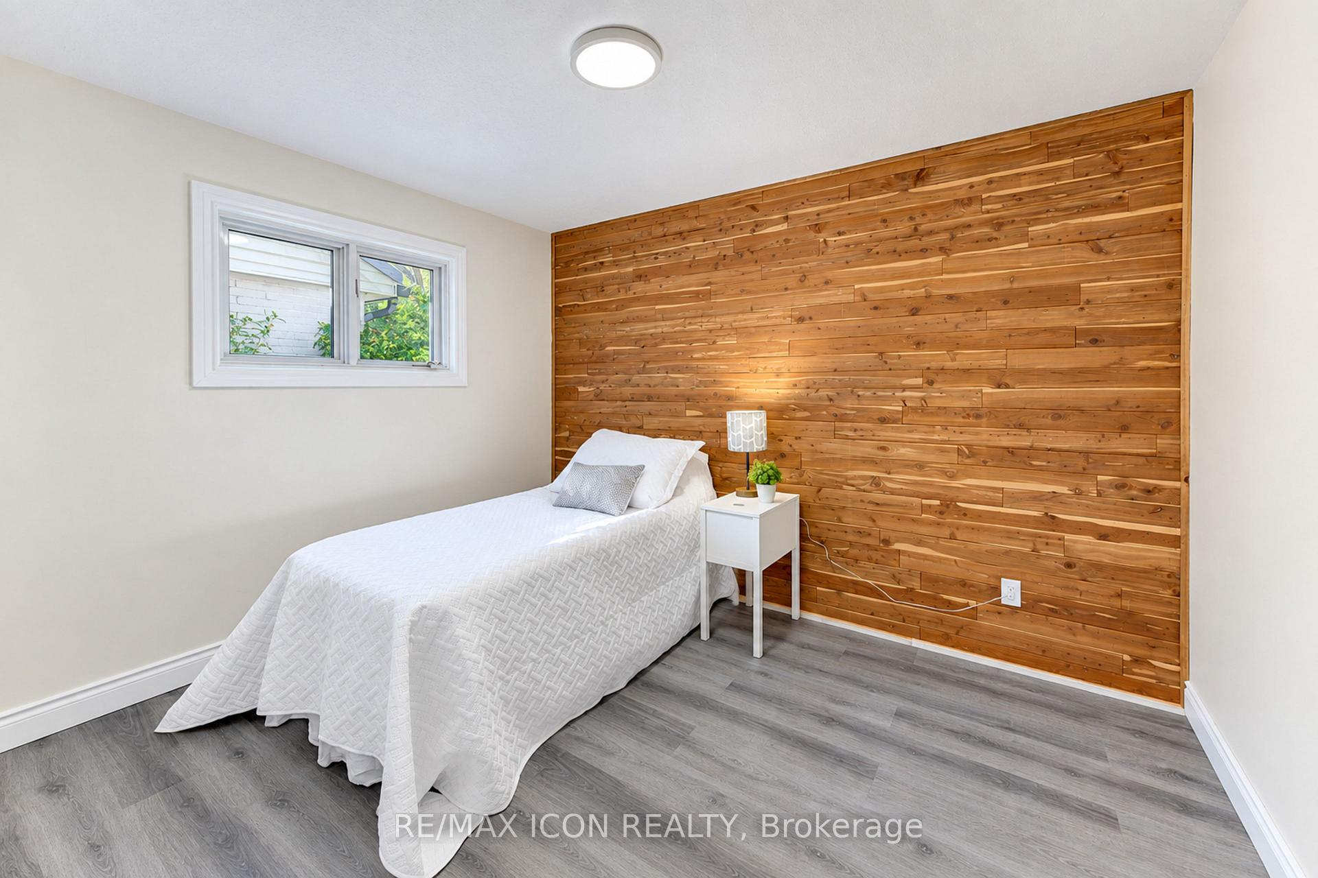Photo 27 of 64 Lowrey Avenue S, Cambridge, Alison — HOMEH