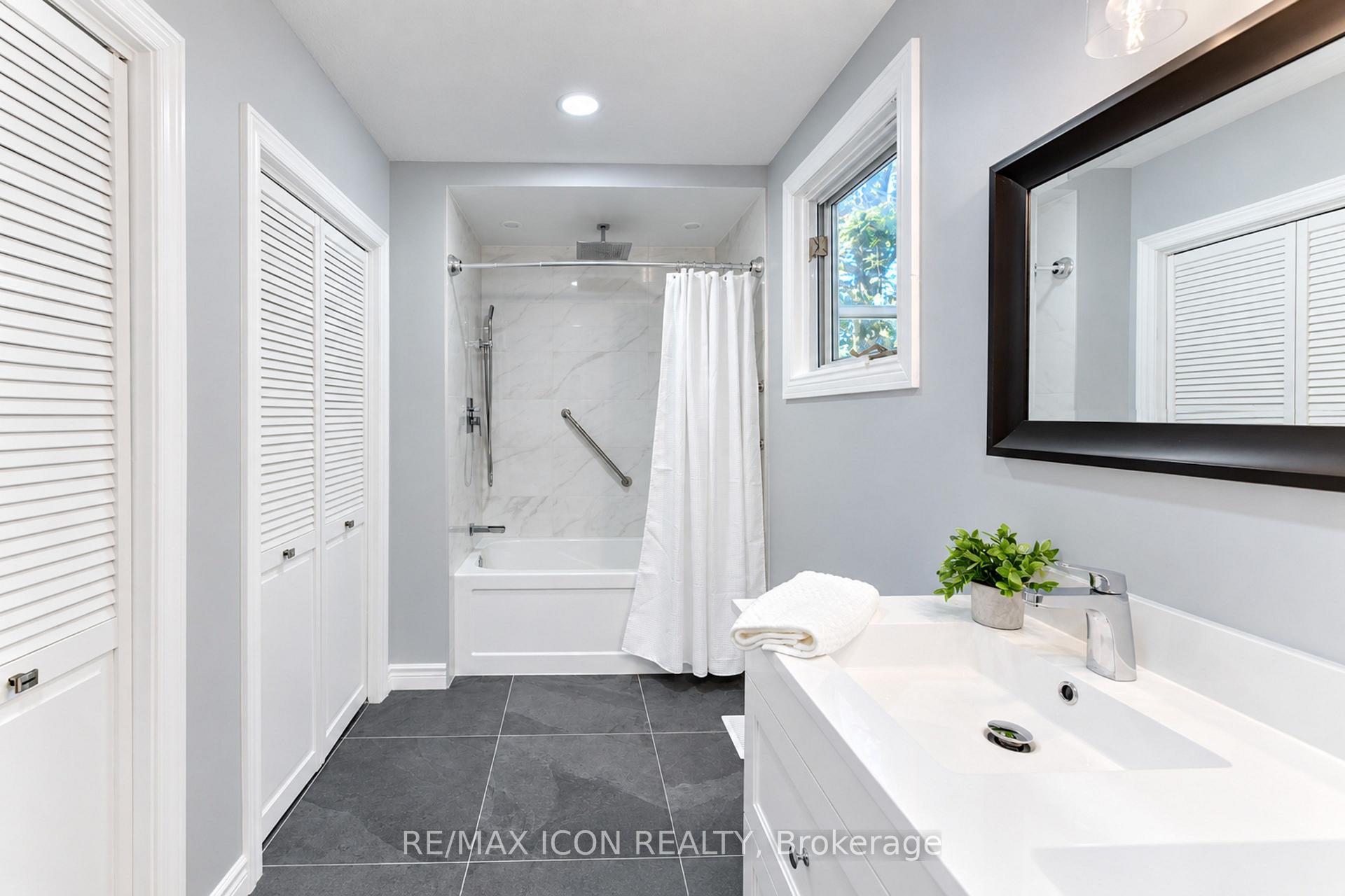 Photo 32 of 64 Lowrey Avenue S, Cambridge, Alison — HOMEH