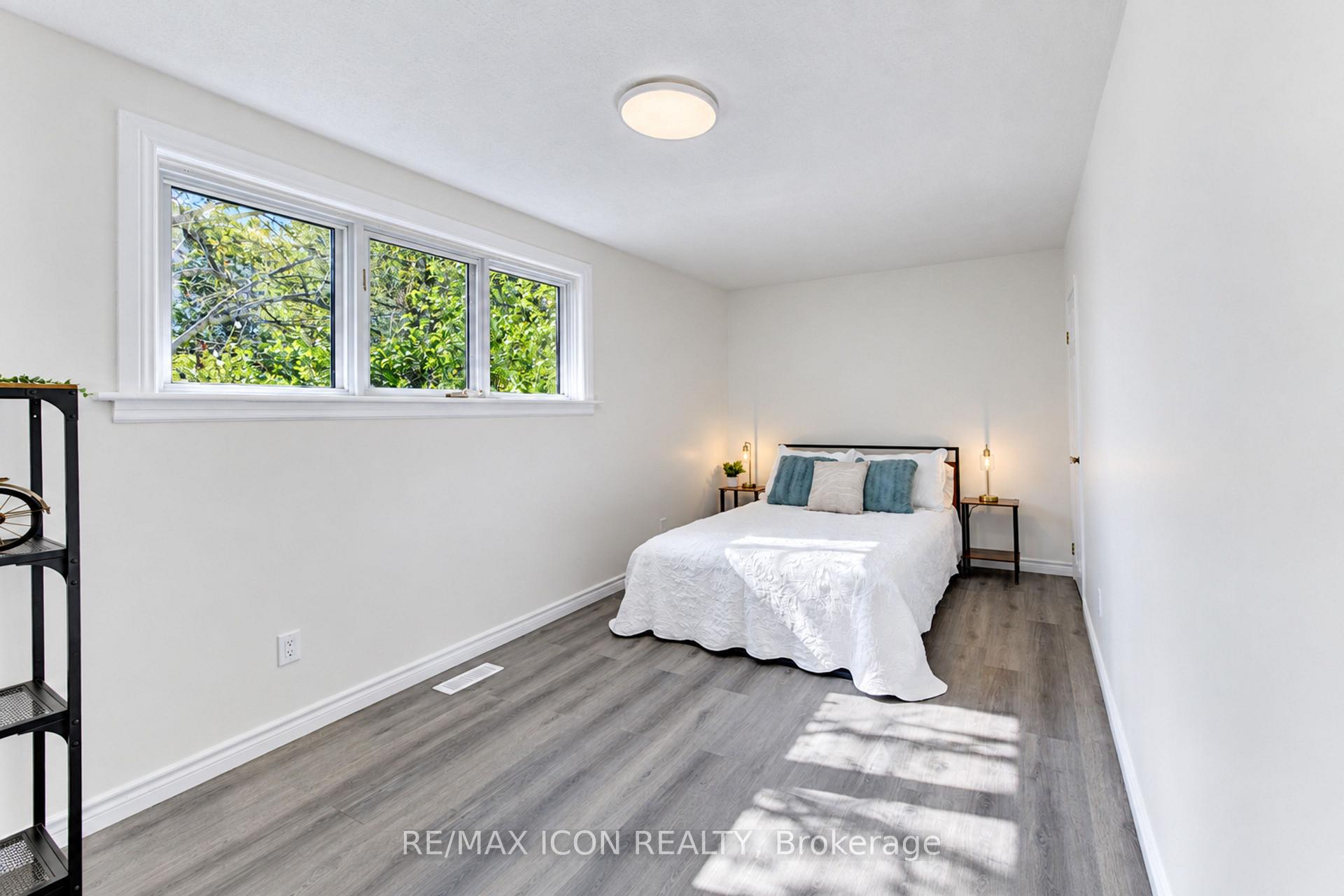 Photo 36 of 64 Lowrey Avenue S, Cambridge, Alison — HOMEH