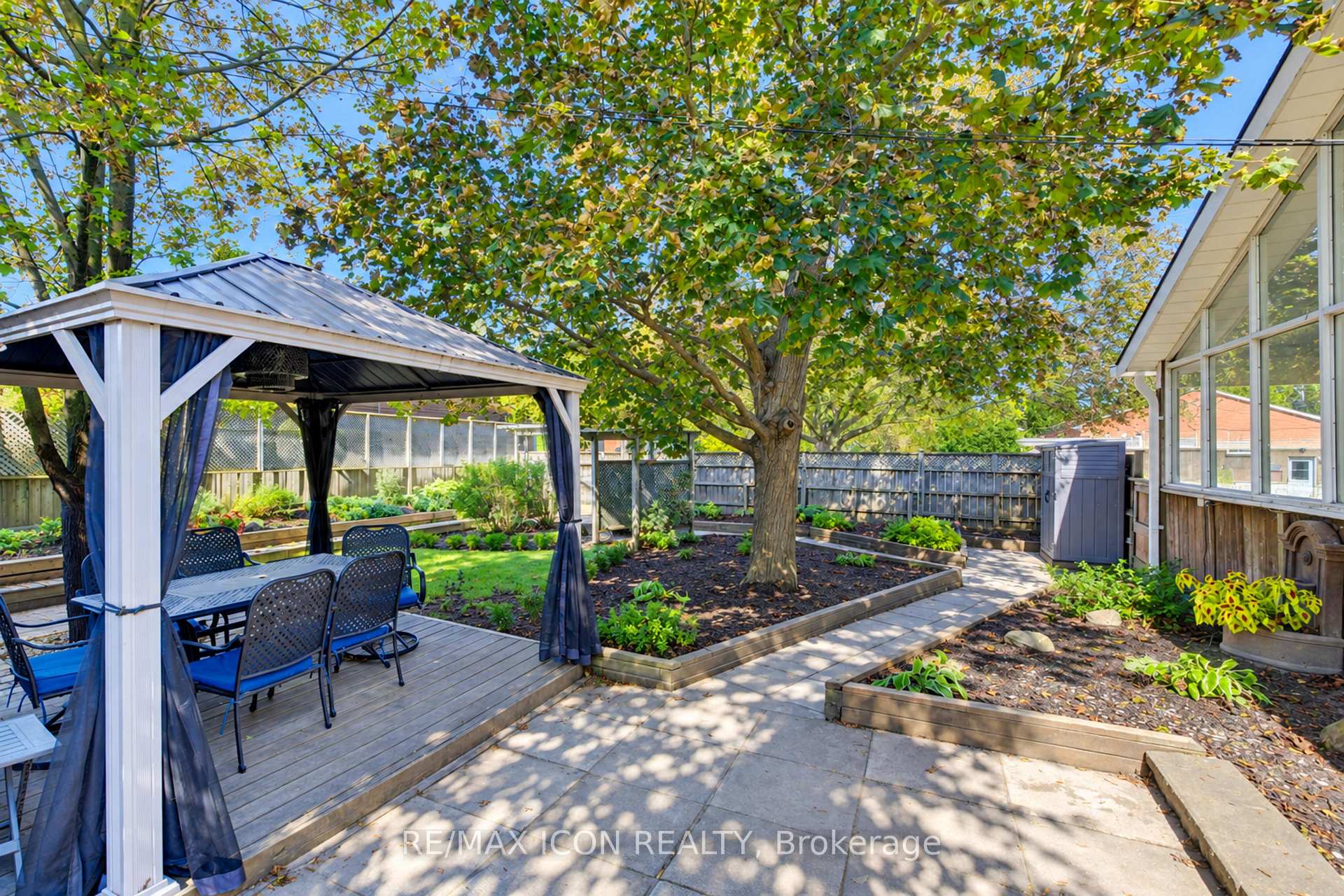 Photo 52 of 64 Lowrey Avenue S, Cambridge, Alison — HOMEH