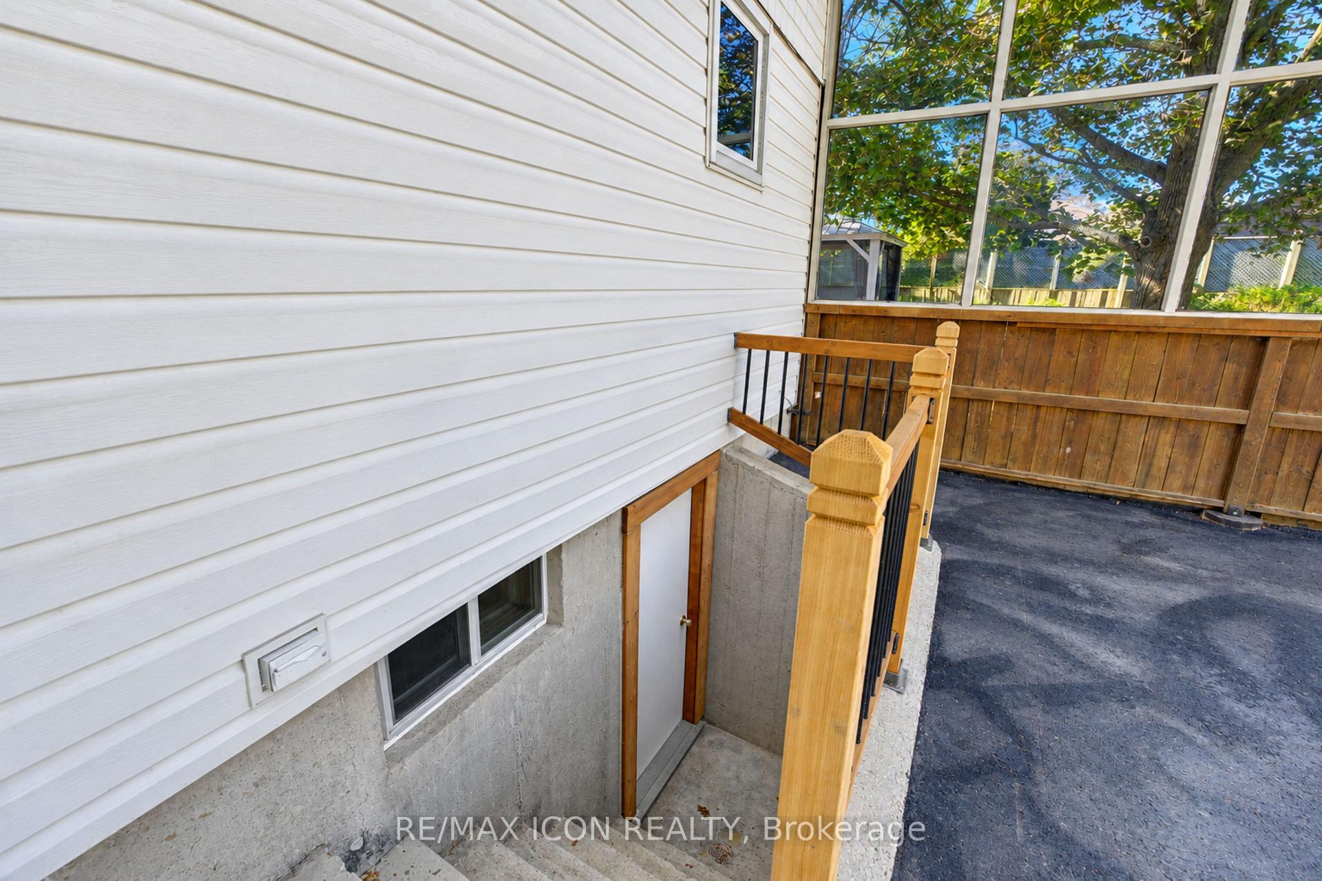 Photo 53 of 64 Lowrey Avenue S, Cambridge, Alison — HOMEH