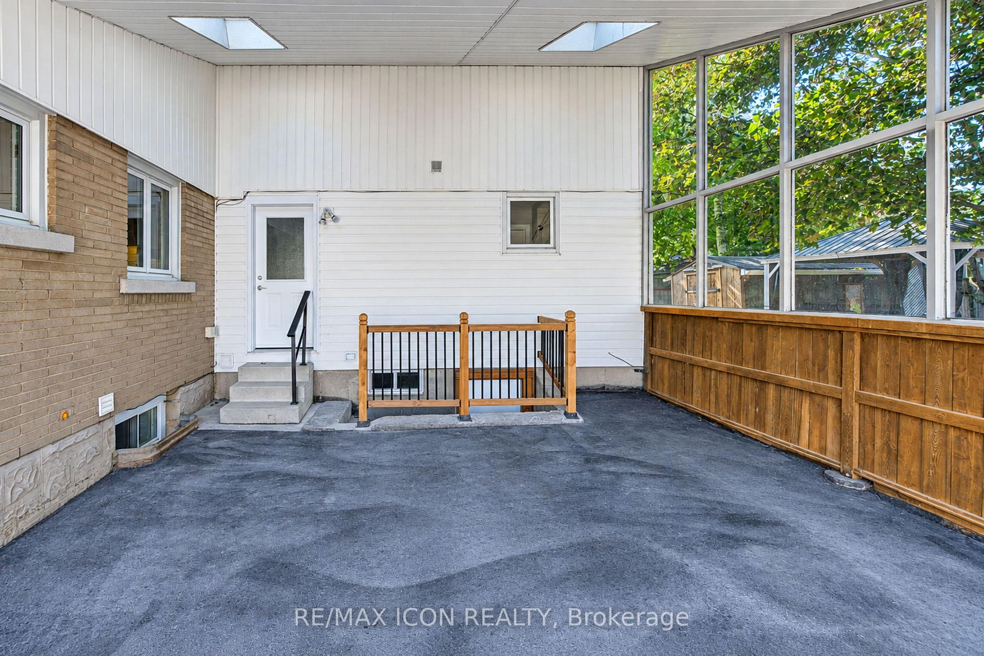 Photo 54 of 64 Lowrey Avenue S, Cambridge, Alison — HOMEH