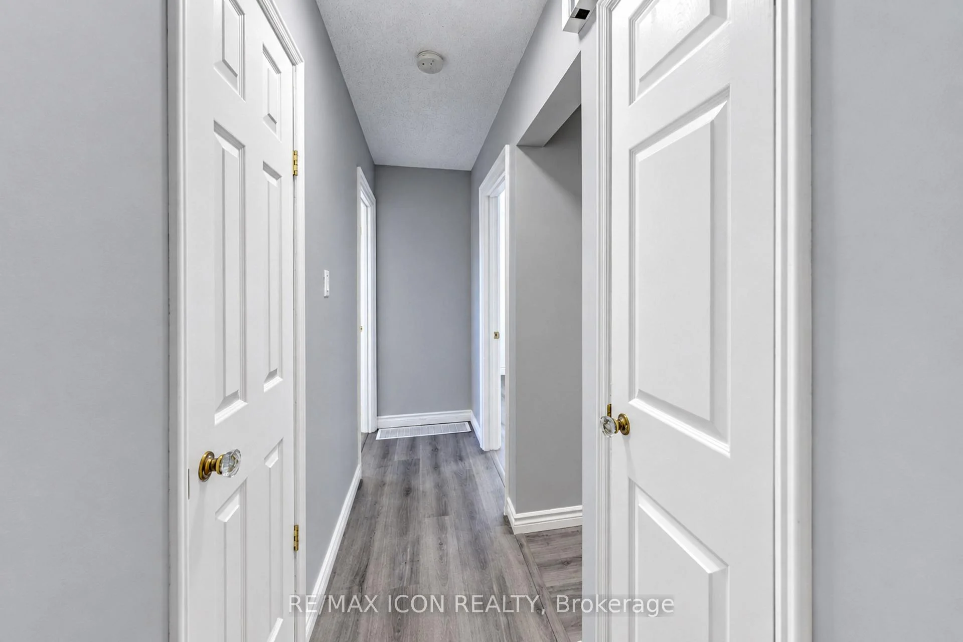 Photo 26 of 64 Lowrey Avenue S, Cambridge, Alison — HOMEH