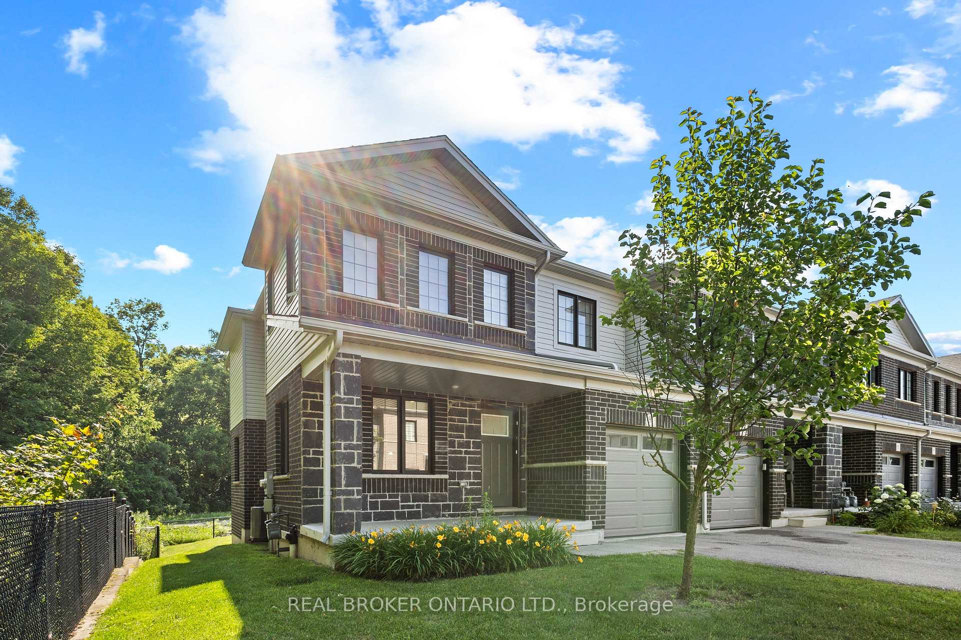 Photo of 91 Woodedge Circle