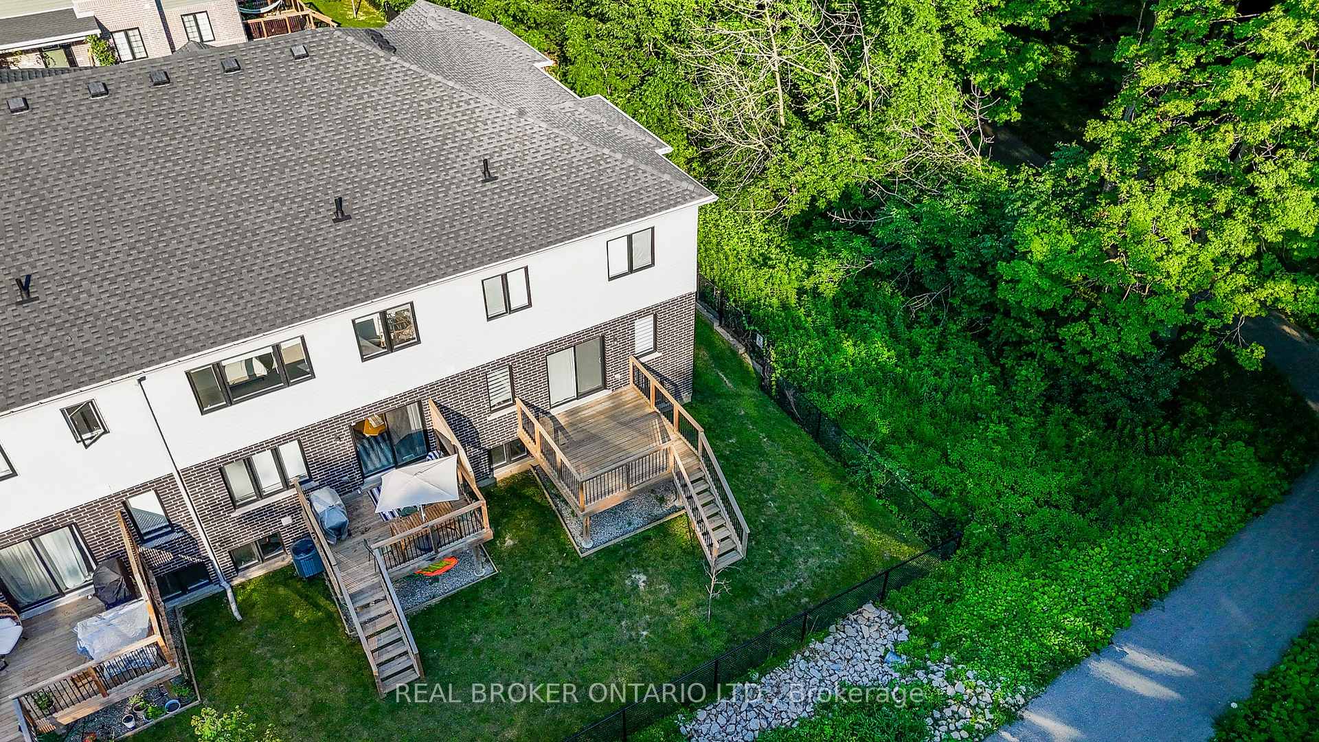 Photo 32 of 91 Woodedge Circle, Kitchener, Pioneer Park/Doon/Wyldwoods — HOMEH