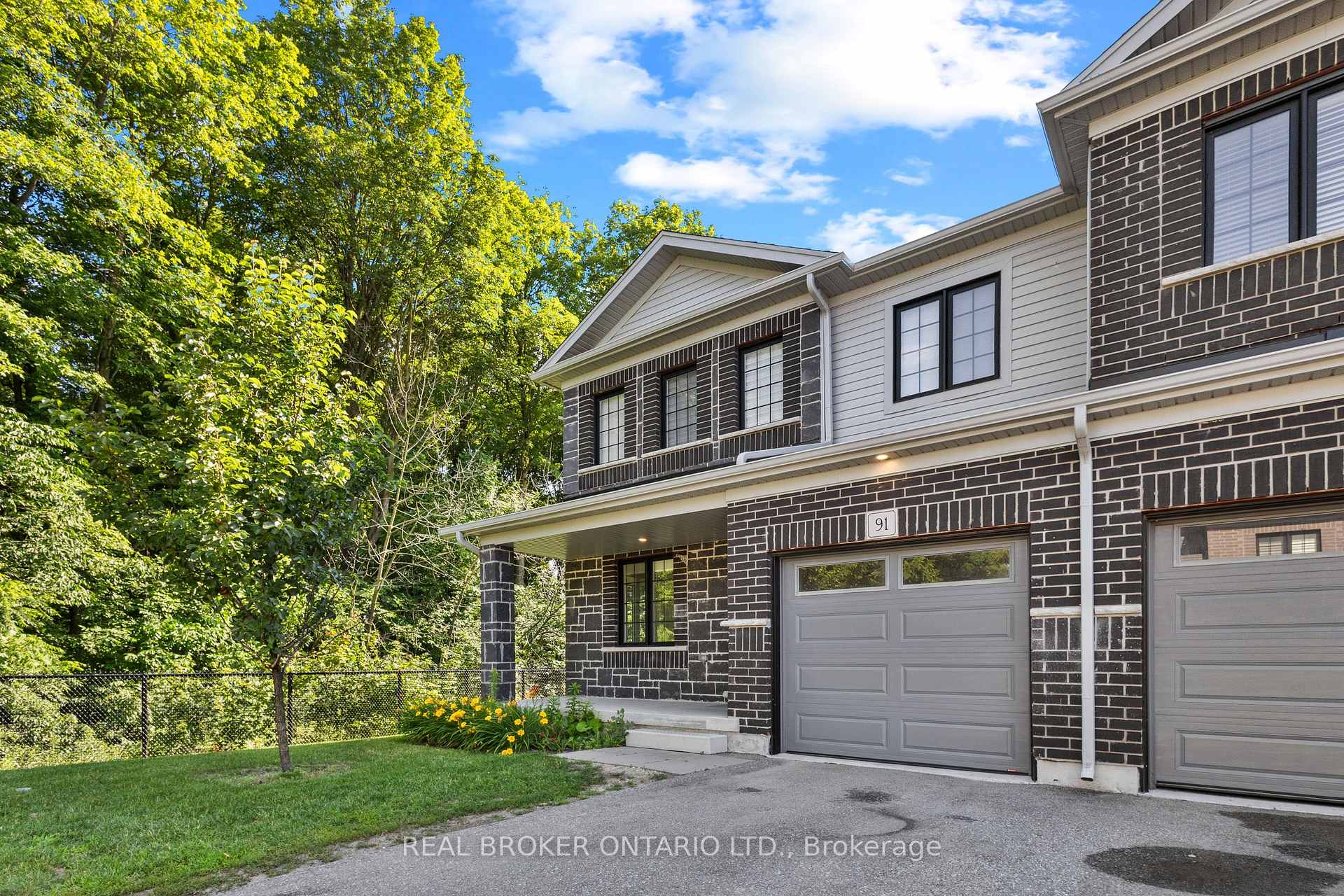 Photo 33 of 91 Woodedge Circle, Kitchener, Pioneer Park/Doon/Wyldwoods — HOMEH