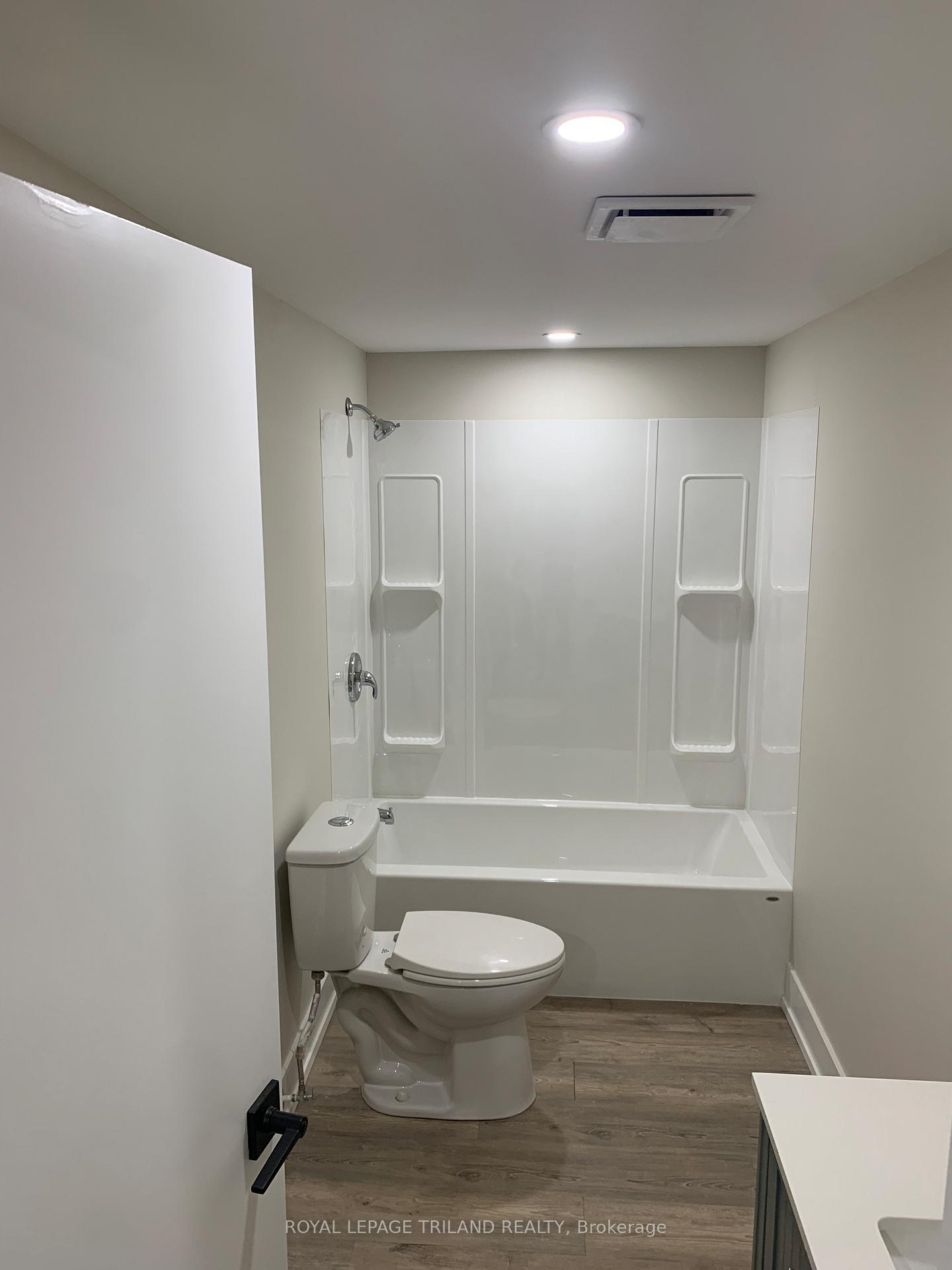 Photo 5 of Unit BASEMENT, 62 Wexford Avenue, London, East I — HOMEH