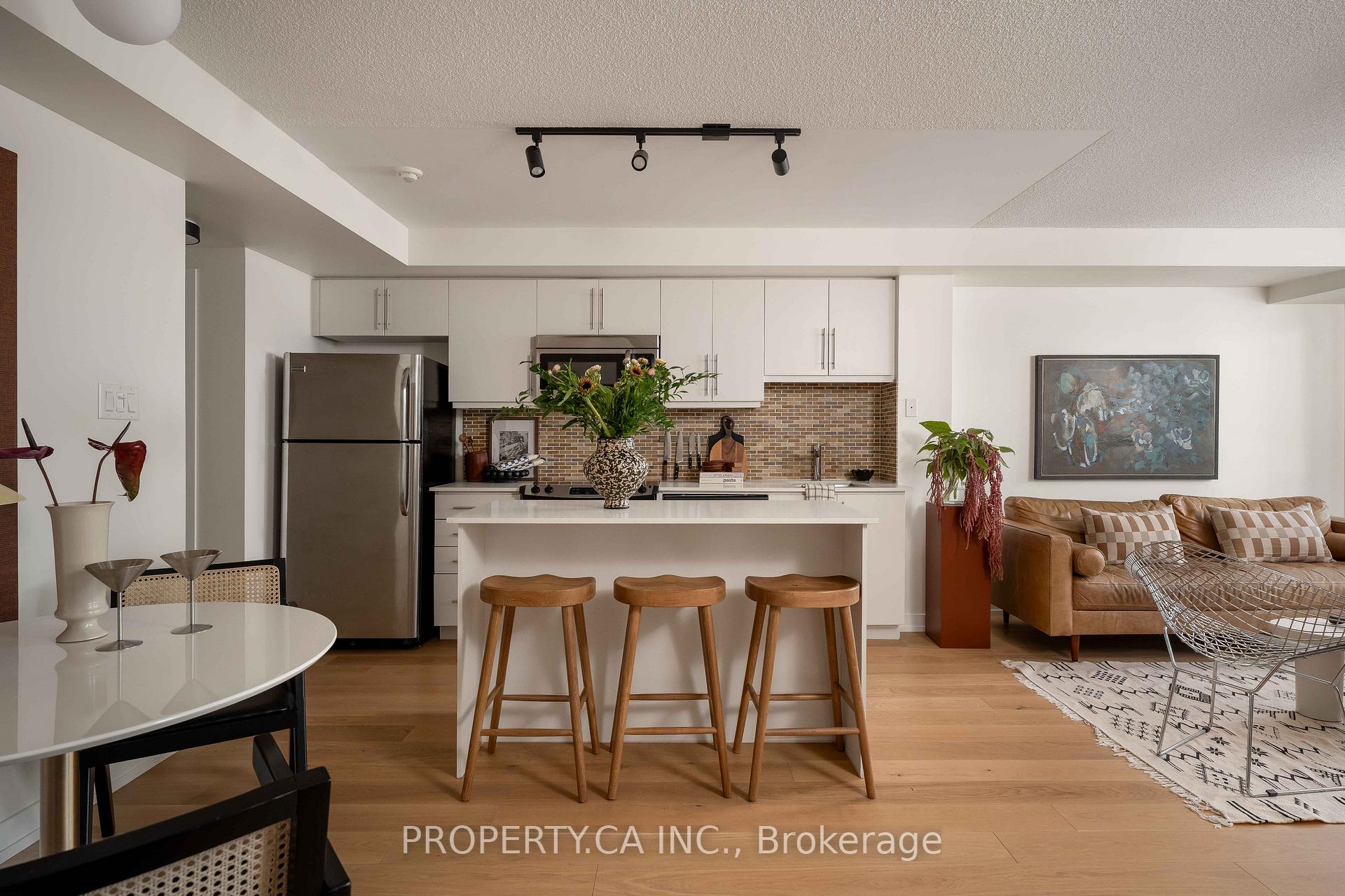 Photo of Unit 413, 1171 Queen Street W