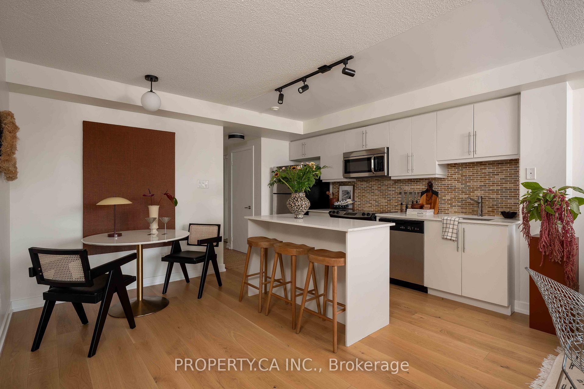 Photo 3 of Unit 413, 1171 Queen Street W, Toronto, Little Portugal — HOMEH