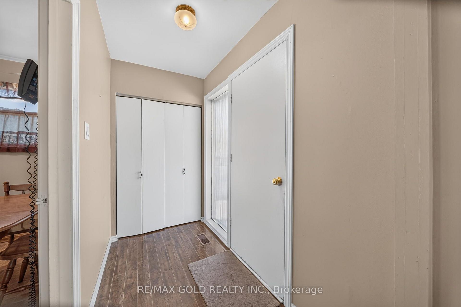 Photo 5 of 27 Alderbury Crescent, Brampton, Avondale — HOMEH