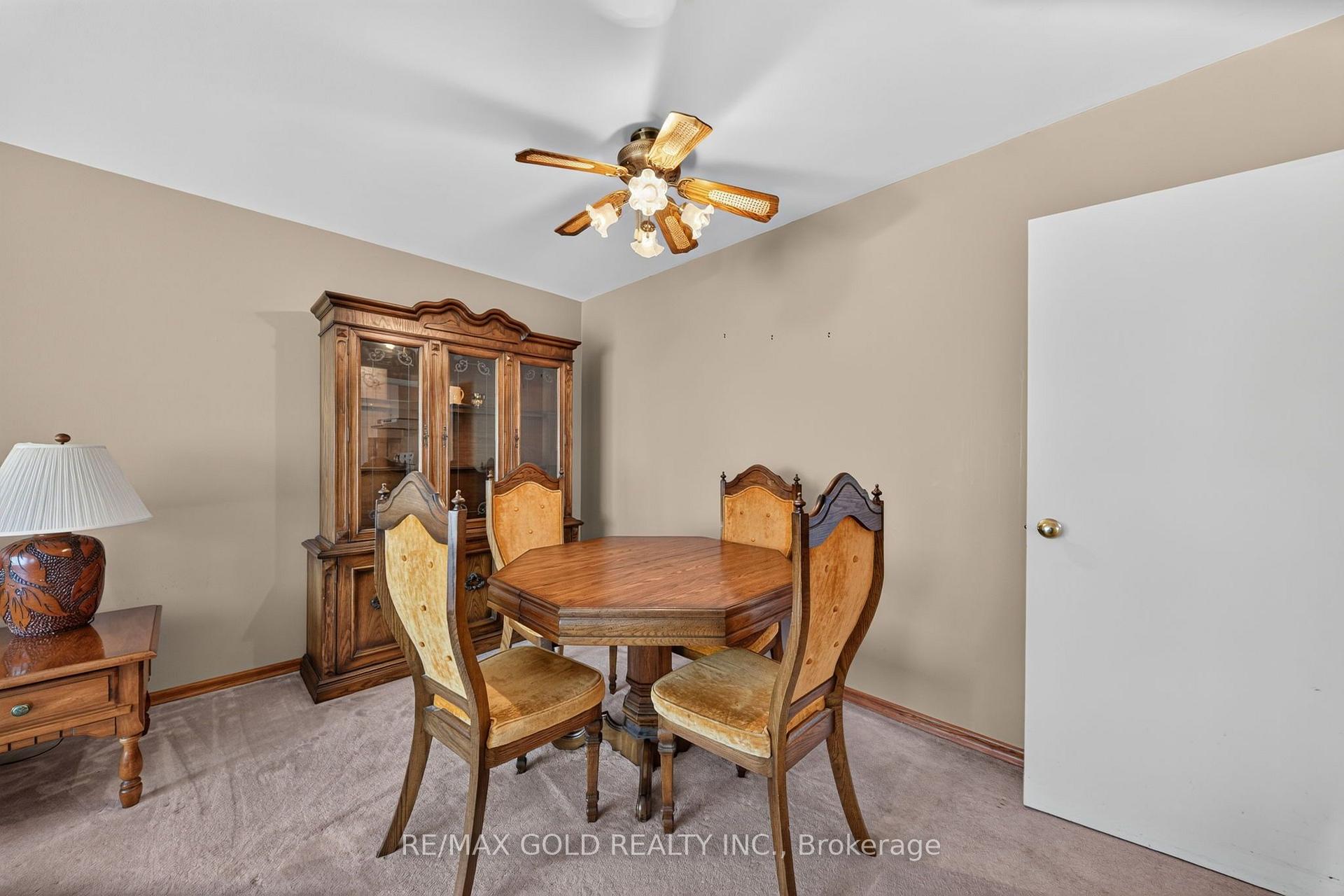 Photo 9 of 27 Alderbury Crescent, Brampton, Avondale — HOMEH