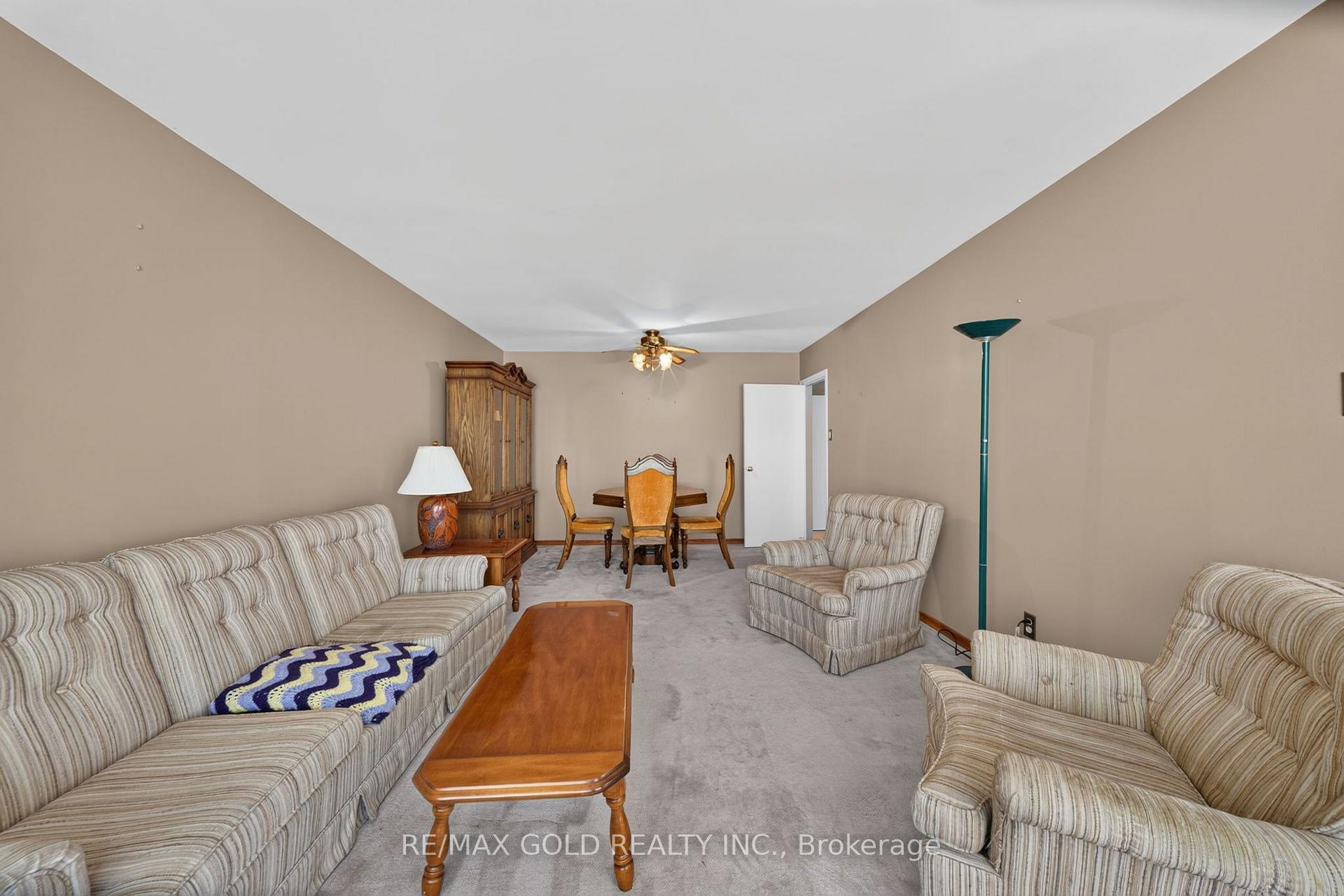 Photo 11 of 27 Alderbury Crescent, Brampton, Avondale — HOMEH