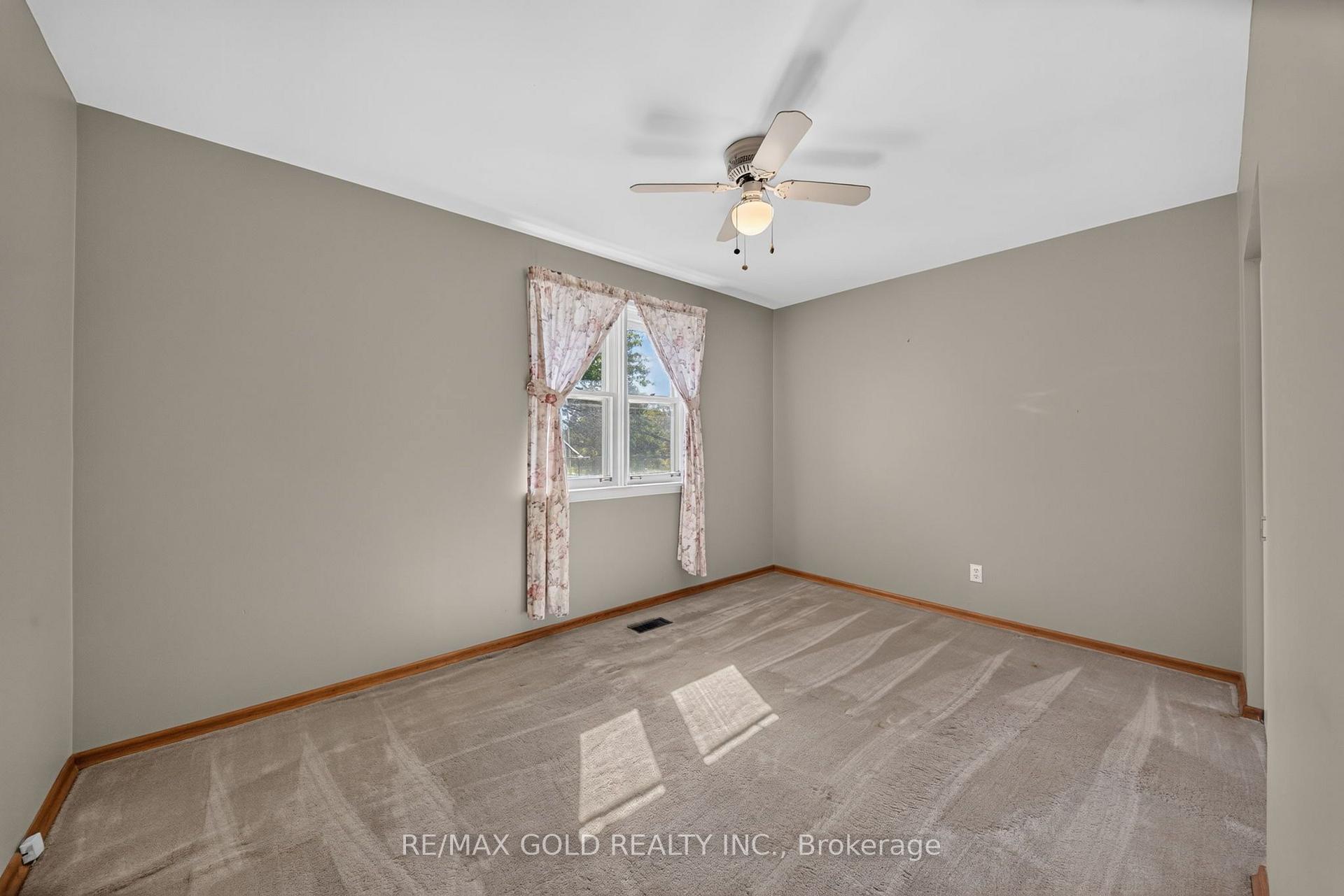 Photo 24 of 27 Alderbury Crescent, Brampton, Avondale — HOMEH