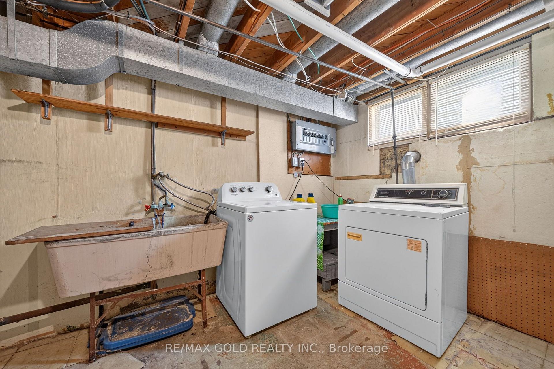 Photo 35 of 27 Alderbury Crescent, Brampton, Avondale — HOMEH