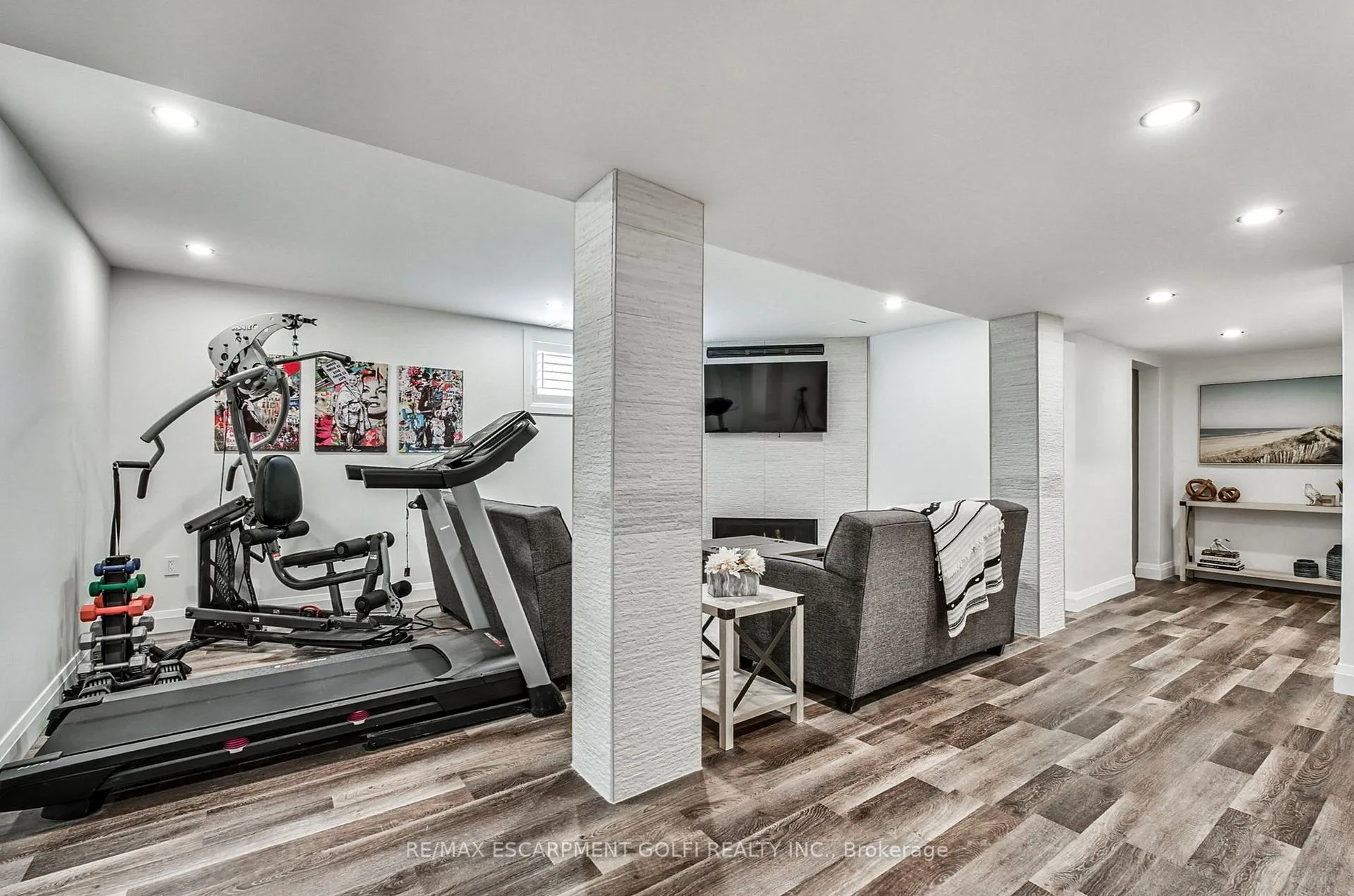 Photo 29 of 1 Tristan Court, Hamilton, Waterdown — HOMEH