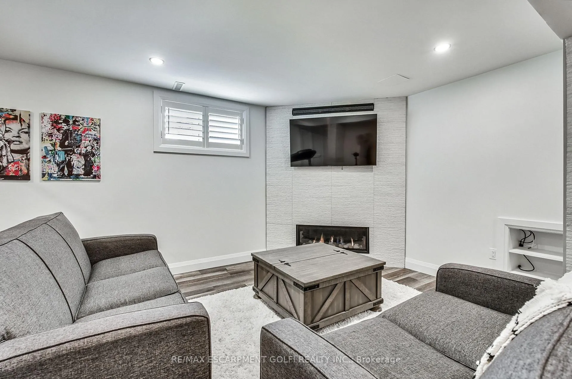 Photo 30 of 1 Tristan Court, Hamilton, Waterdown — HOMEH