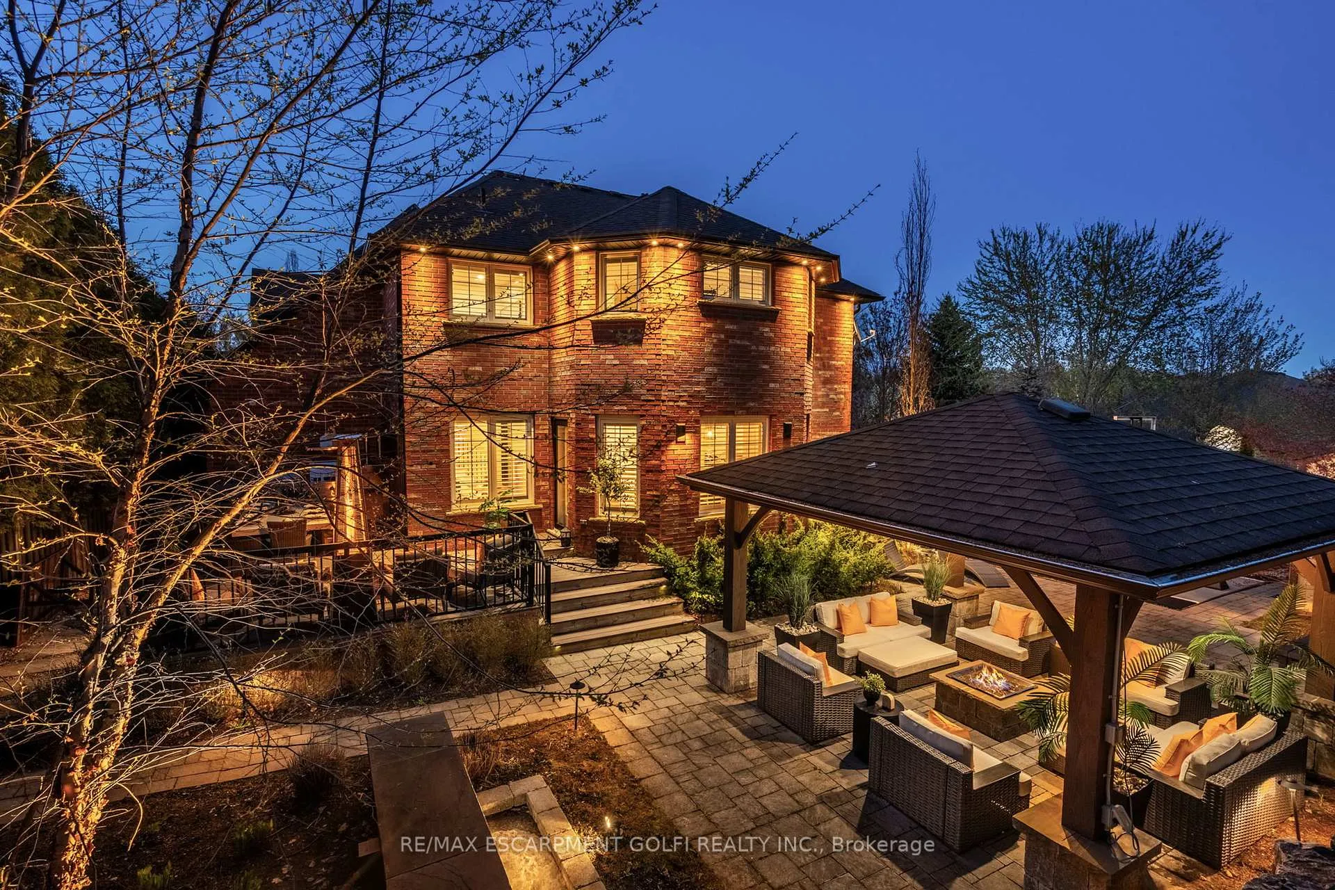 Photo 40 of 1 Tristan Court, Hamilton, Waterdown — HOMEH