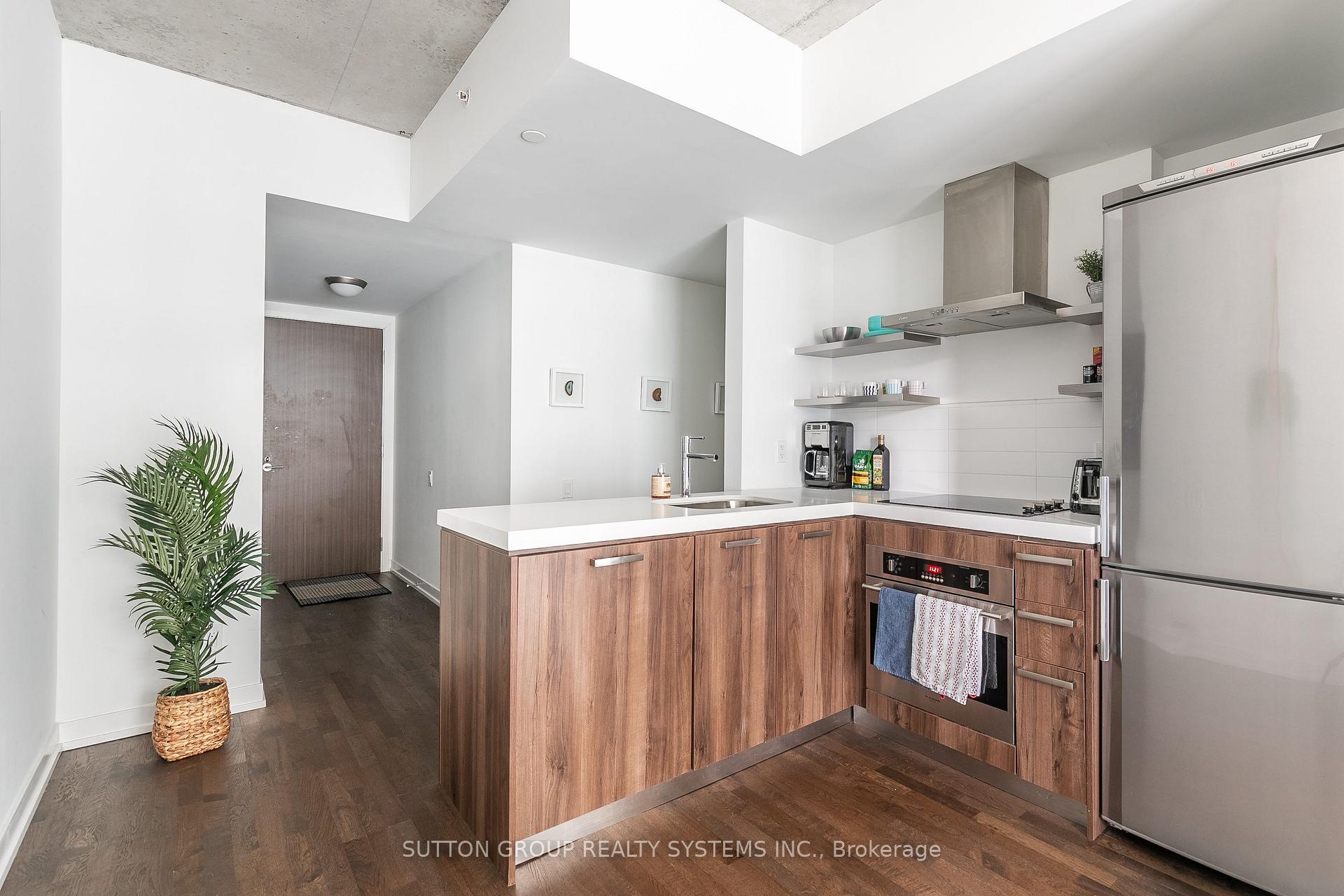 Photo 3 of Unit 535, 461 Adelaide Street W, Toronto, Waterfront Communities — HOMEH