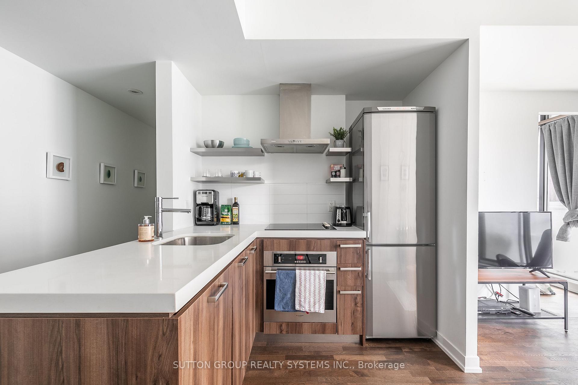 Photo 4 of Unit 535, 461 Adelaide Street W, Toronto, Waterfront Communities — HOMEH