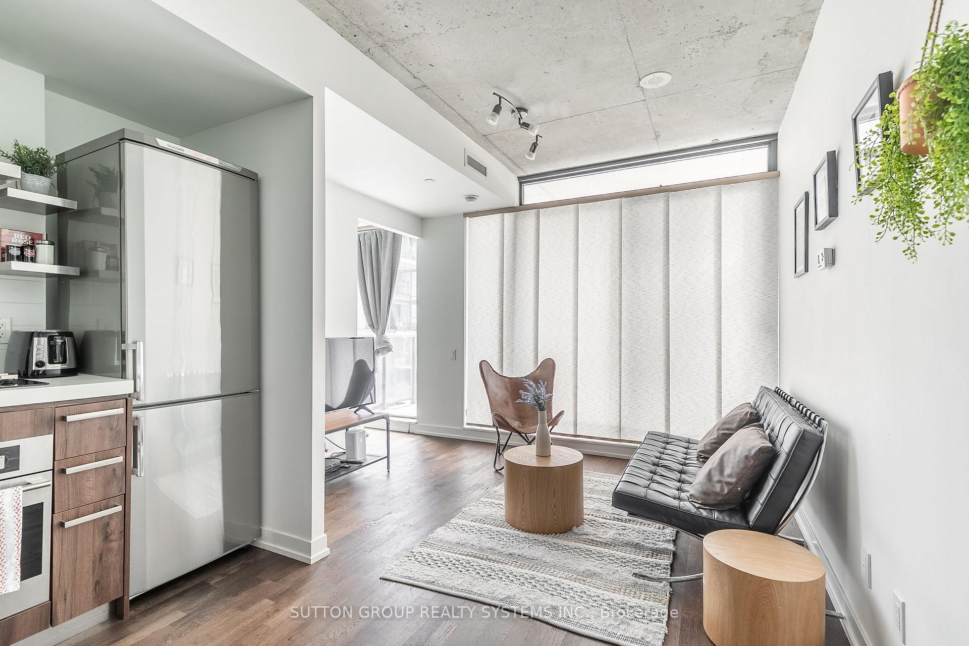 Photo 5 of Unit 535, 461 Adelaide Street W, Toronto, Waterfront Communities — HOMEH