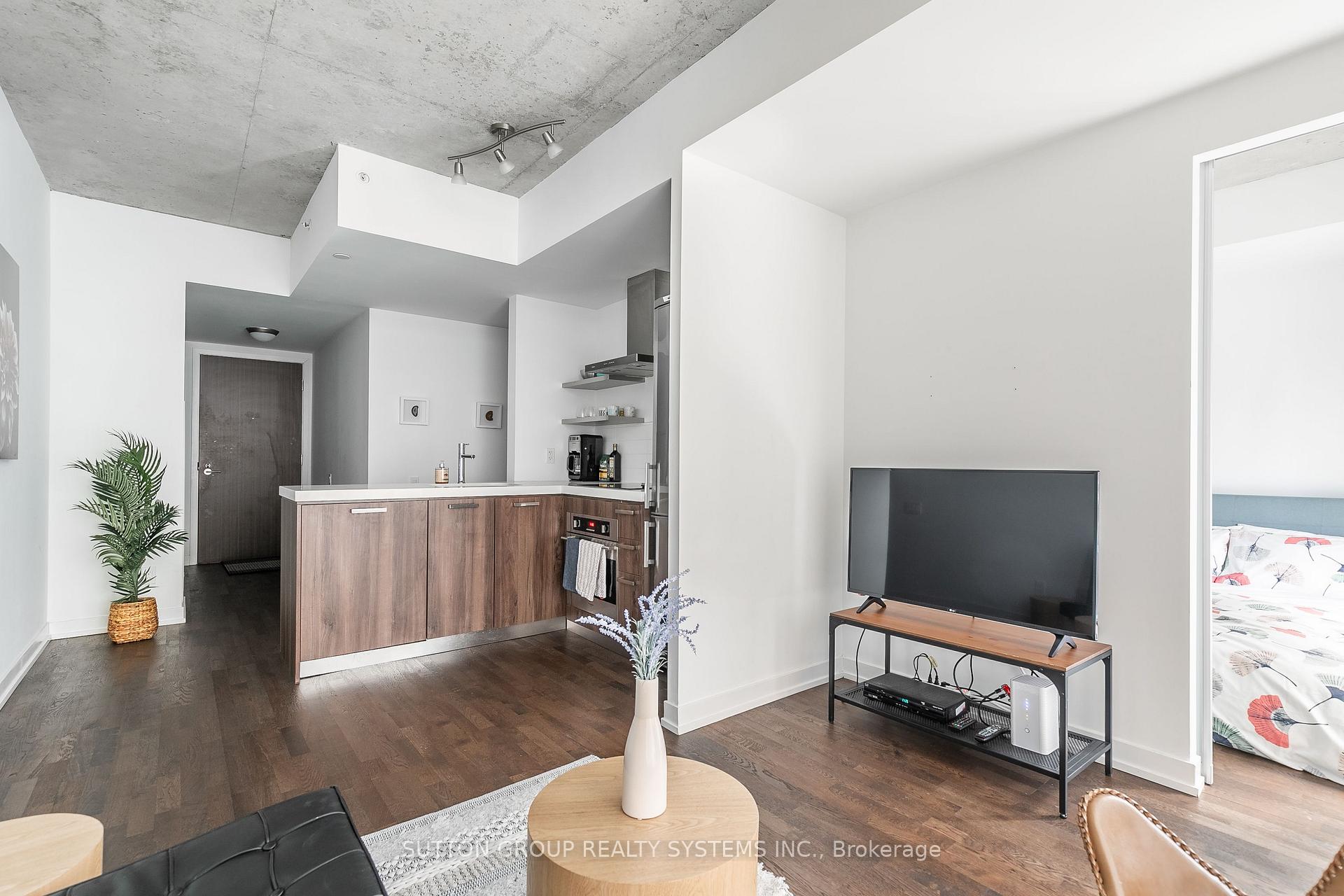 Photo 7 of Unit 535, 461 Adelaide Street W, Toronto, Waterfront Communities — HOMEH