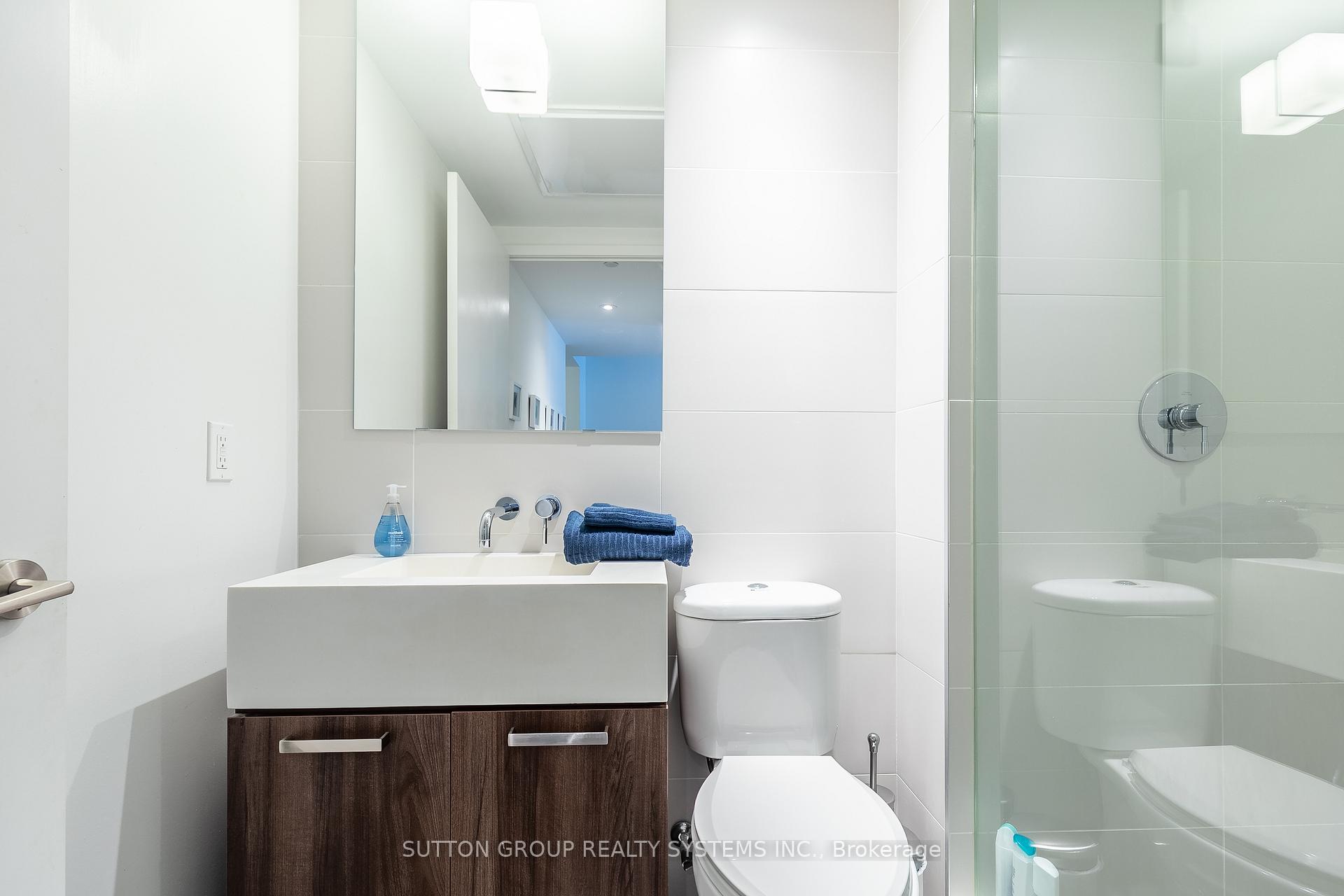 Photo 13 of Unit 535, 461 Adelaide Street W, Toronto, Waterfront Communities — HOMEH