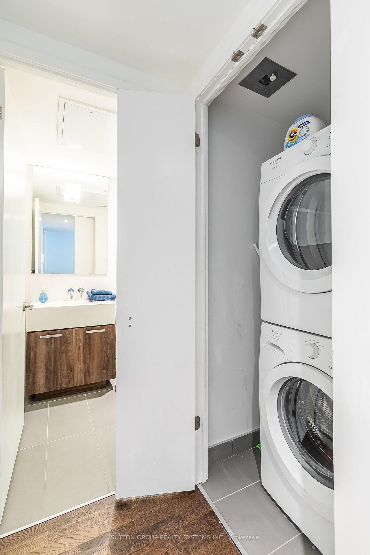 Photo 19 of Unit 535, 461 Adelaide Street W, Toronto, Waterfront Communities — HOMEH