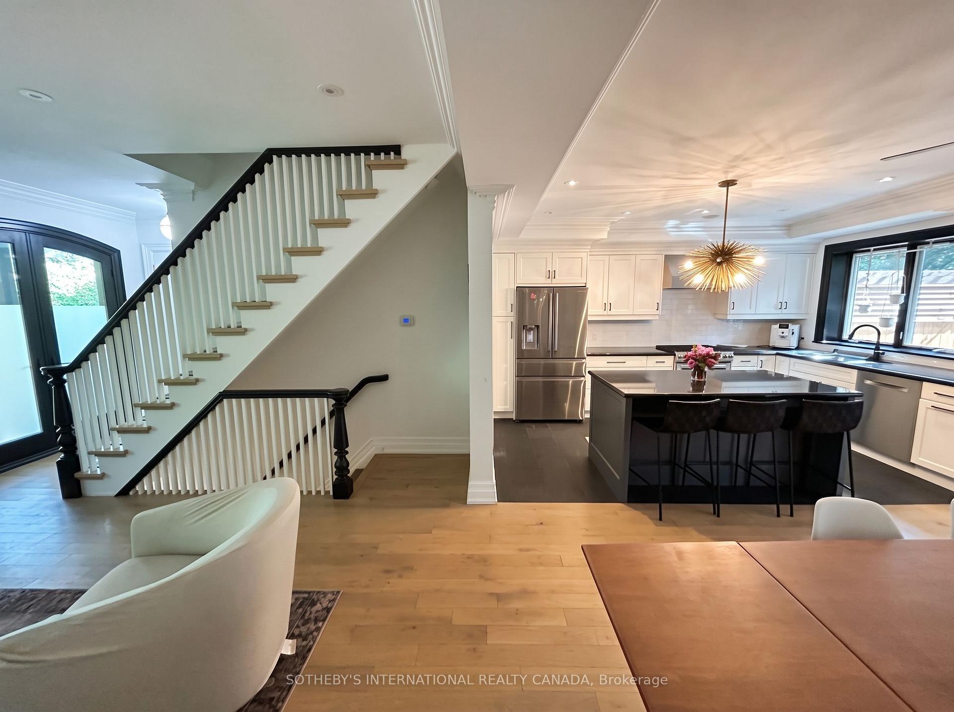 Photo 6 of 21 Hillcrest Parkway, Toronto, Cabbagetown-South St. James Town — HOMEH