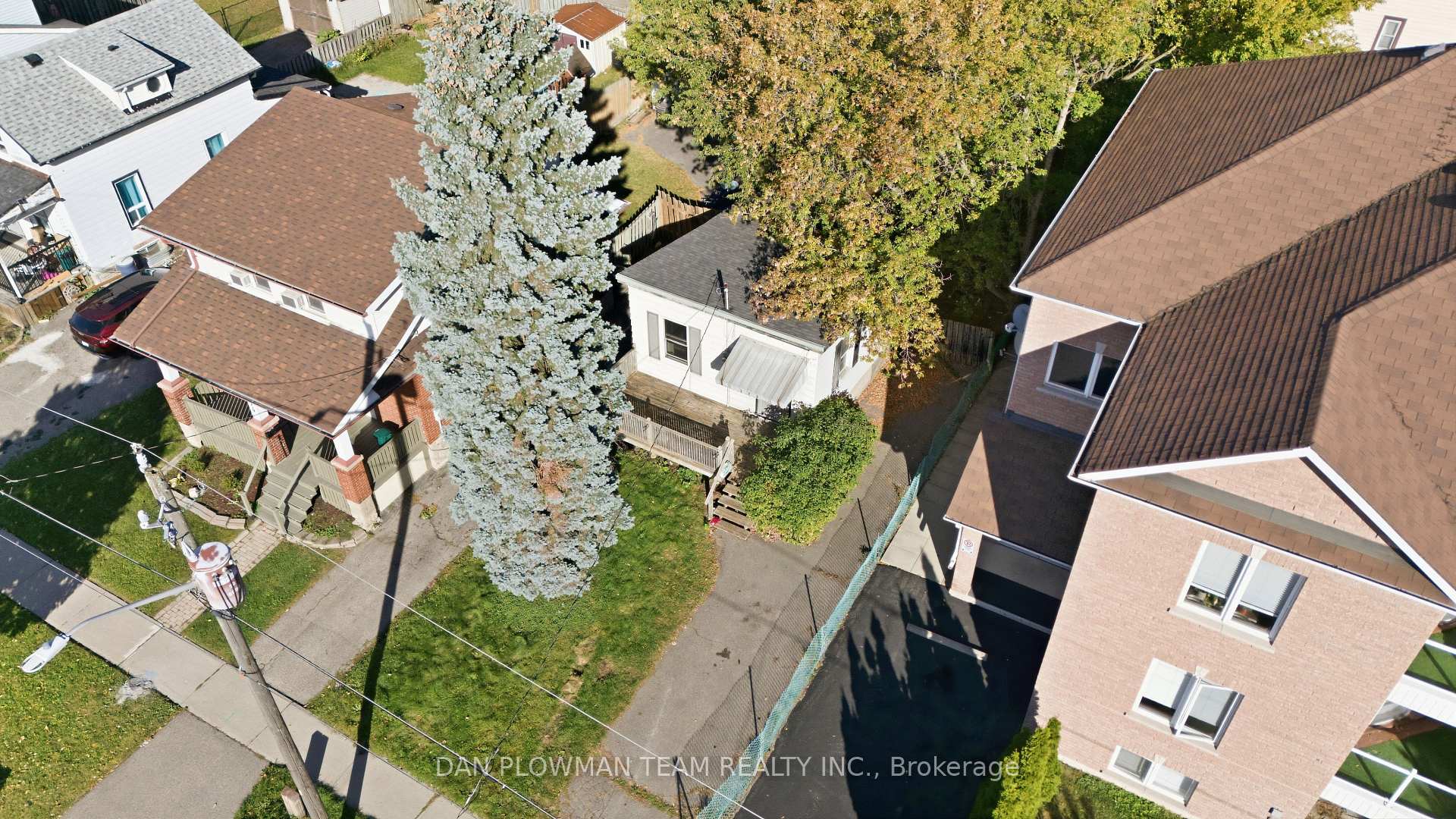 Photo 8 of 372 Pine Avenue, Oshawa, Vanier — HOMEH