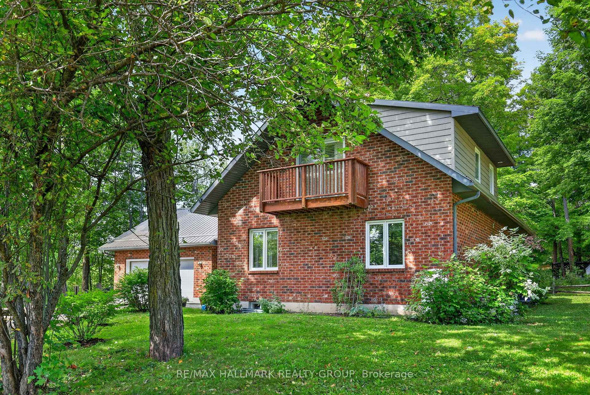 Photo 4 of 765 Scheel Drive, McNab/Braeside, Mcnab/Braeside Twps — HOMEH