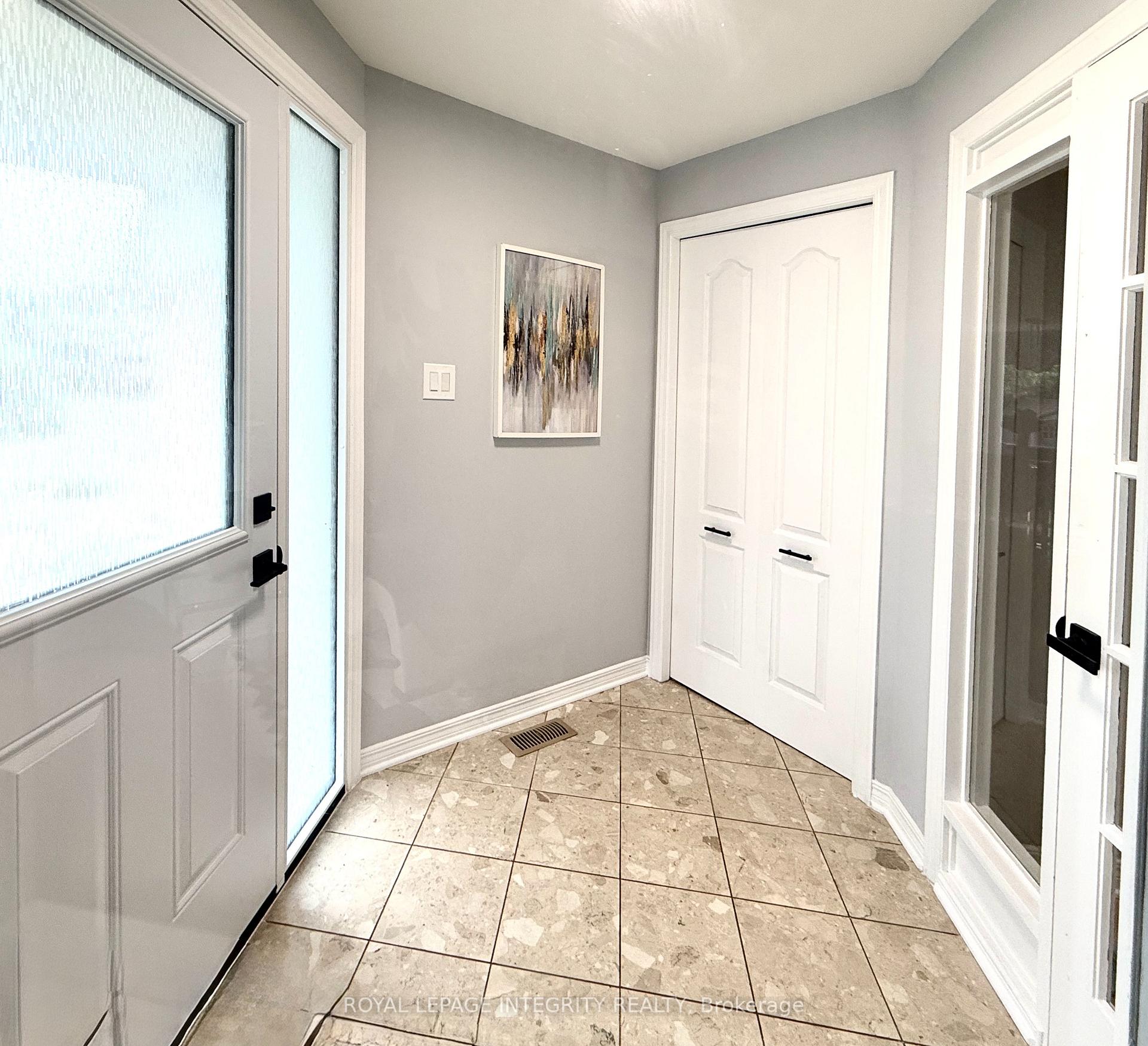 Photo 3 of 4 Glenarden Court, Ottawa, Centrepointe — HOMEH