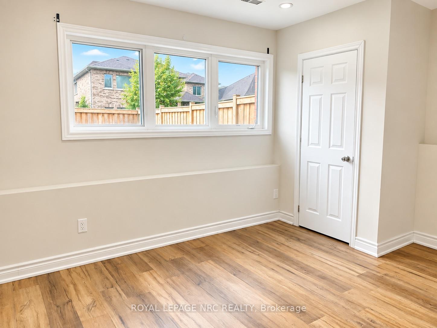 Photo 3 of 3017 Annalysse Drive, Orillia — HOMEH