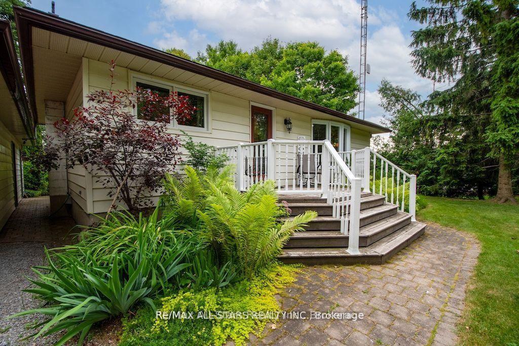 Photo 2 of 690 Post Road, Kawartha Lakes, Ops — HOMEH