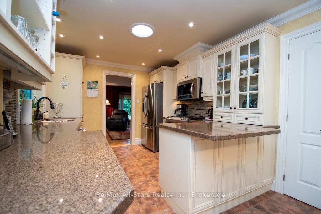 Photo 16 of 690 Post Road, Kawartha Lakes, Ops — HOMEH