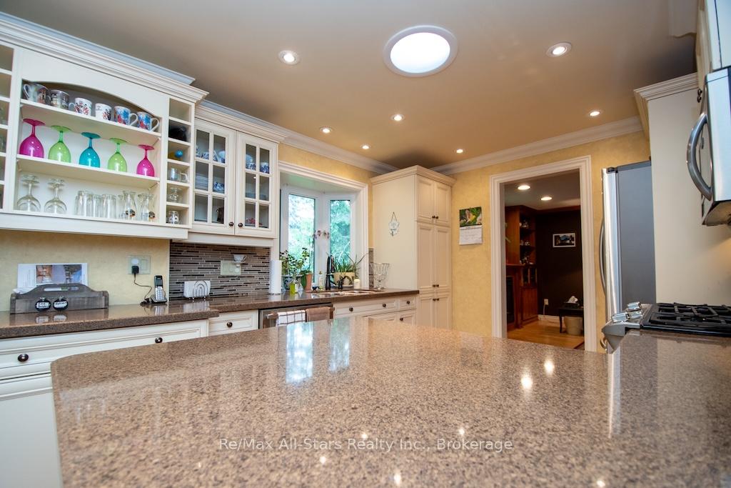 Photo 17 of 690 Post Road, Kawartha Lakes, Ops — HOMEH