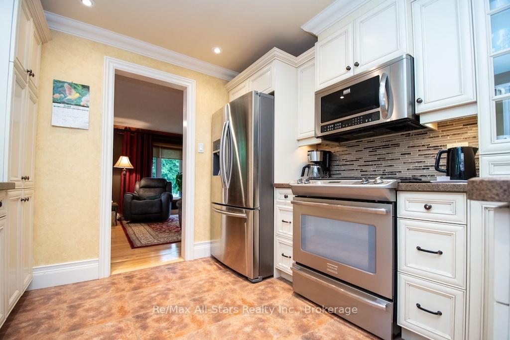 Photo 18 of 690 Post Road, Kawartha Lakes, Ops — HOMEH