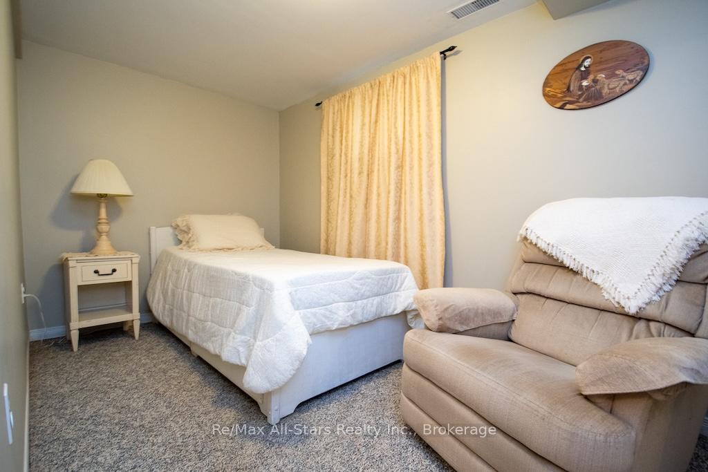 Photo 25 of 690 Post Road, Kawartha Lakes, Ops — HOMEH