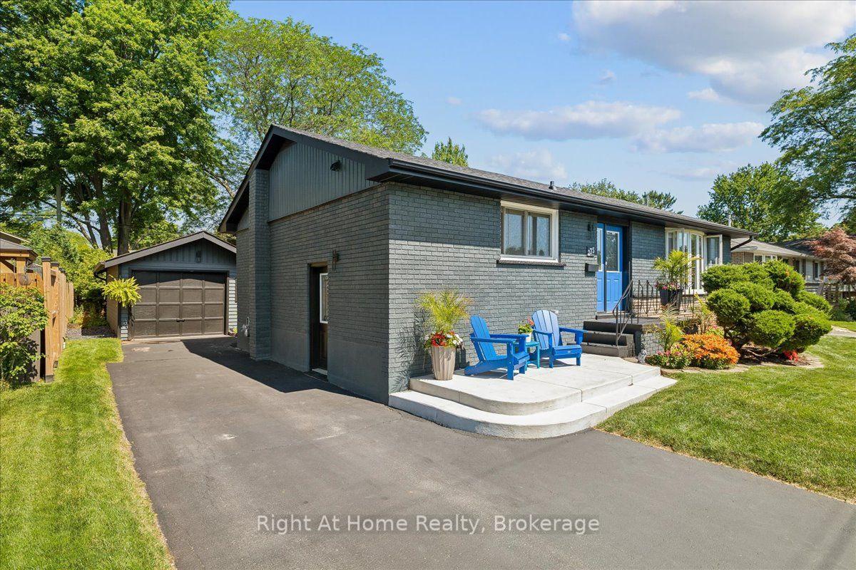 Photo 3 of 275 Kent Crescent, Burlington, Appleby — HOMEH