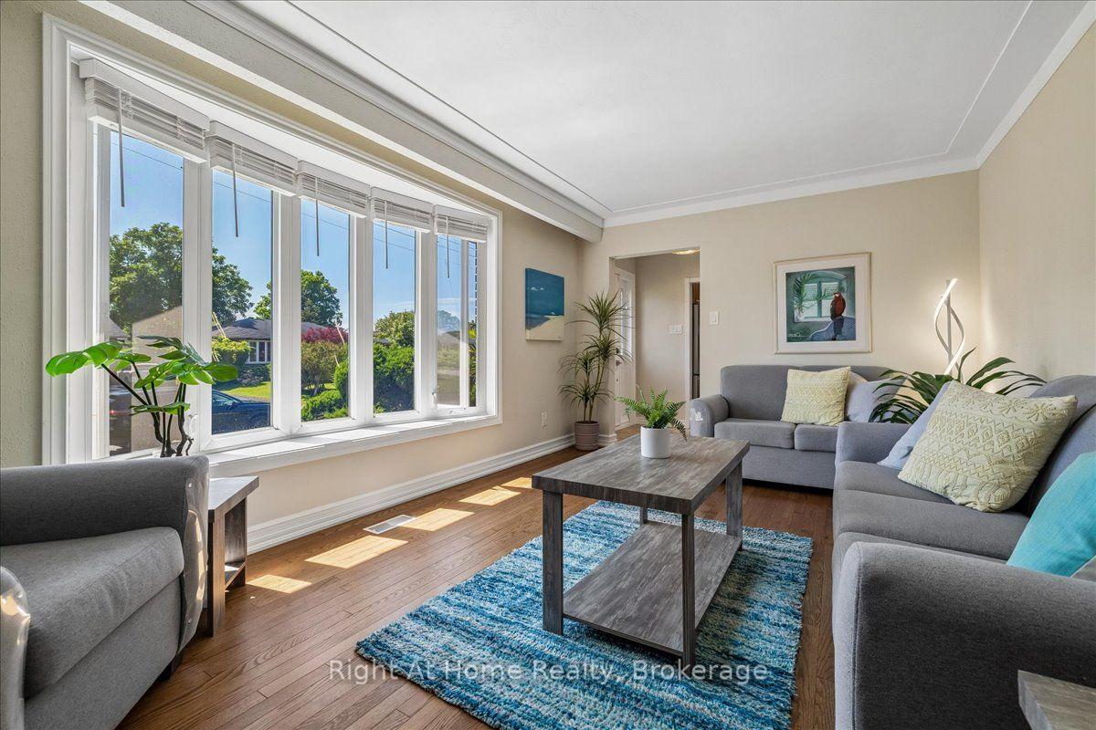 Photo 10 of 275 Kent Crescent, Burlington, Appleby — HOMEH