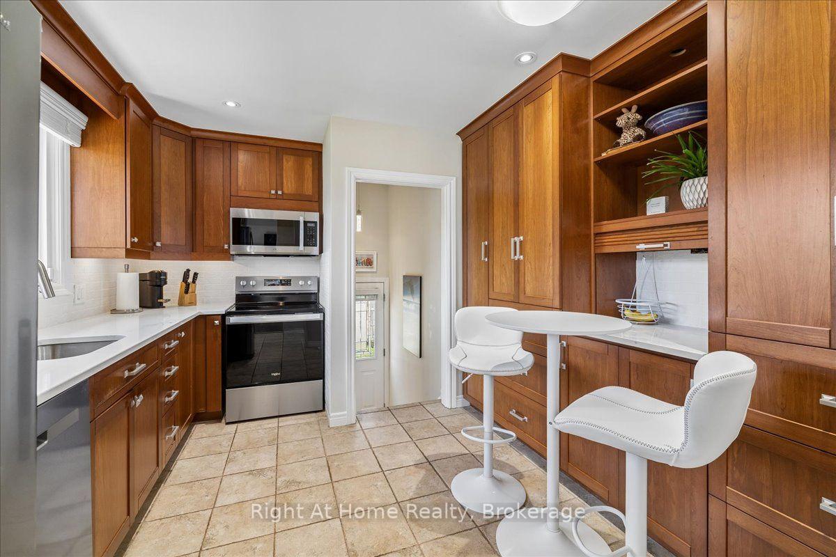 Photo 11 of 275 Kent Crescent, Burlington, Appleby — HOMEH