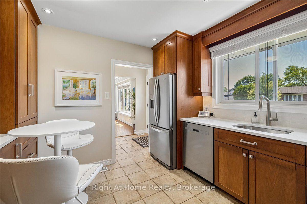 Photo 14 of 275 Kent Crescent, Burlington, Appleby — HOMEH
