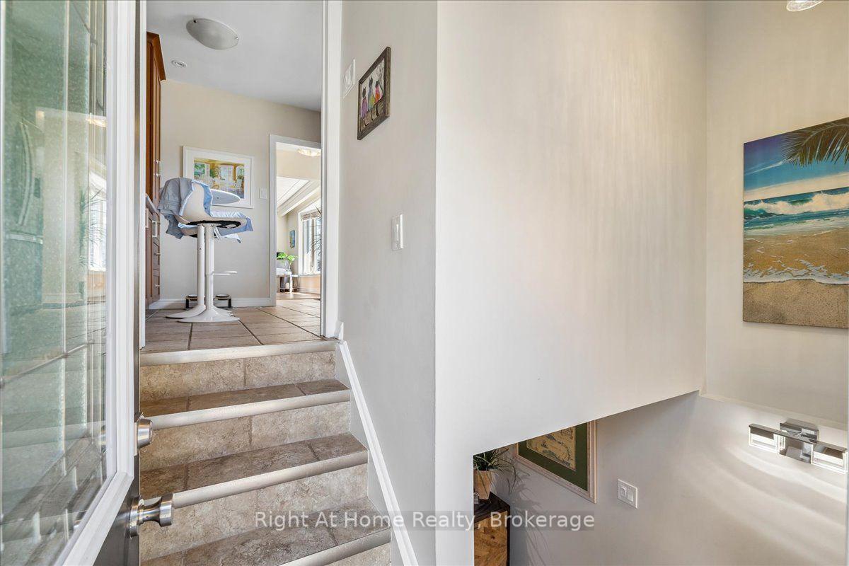 Photo 24 of 275 Kent Crescent, Burlington, Appleby — HOMEH