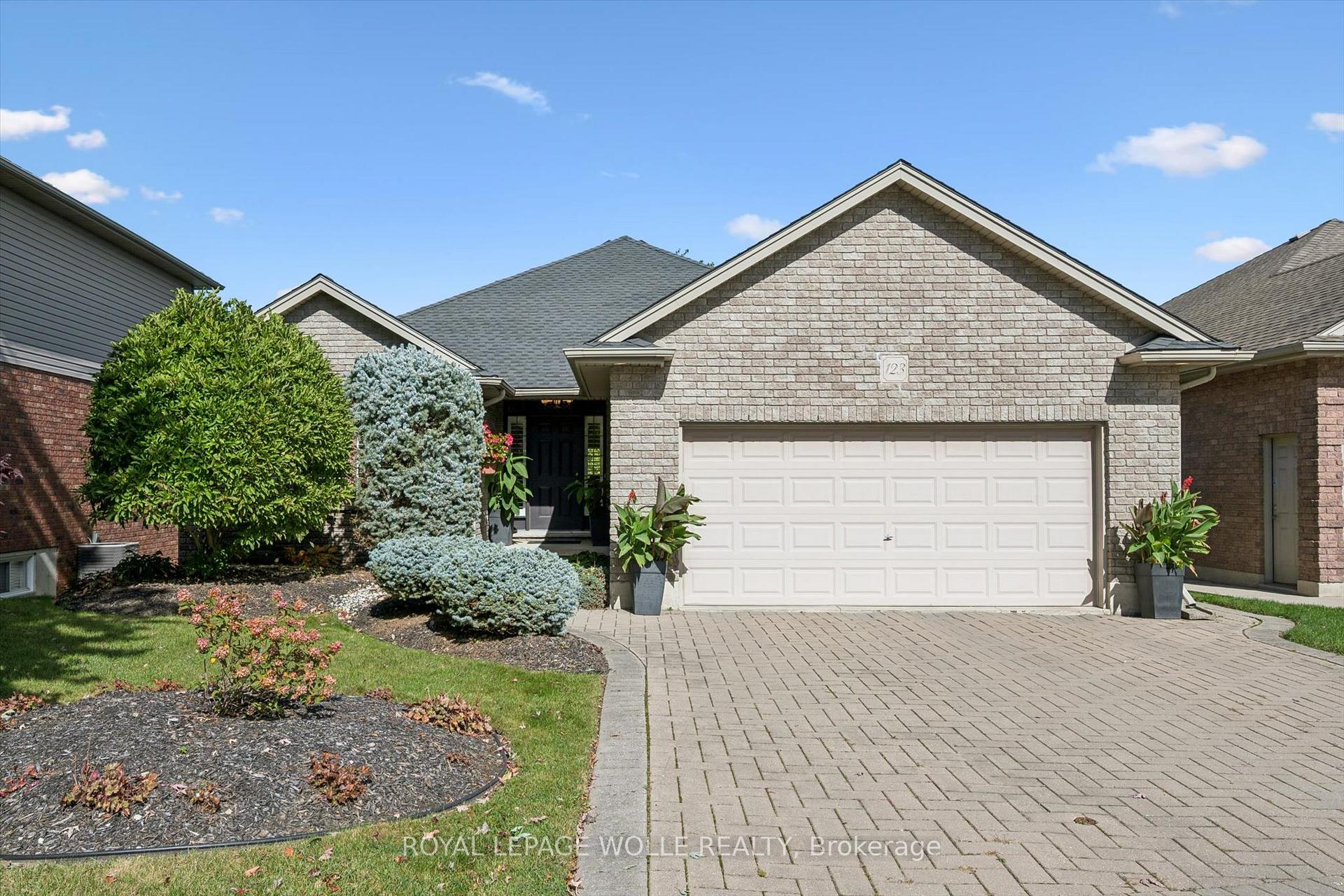 Photo 2 of 123 Cardinal Drive, Woodstock, Woodstock - North — HOMEH