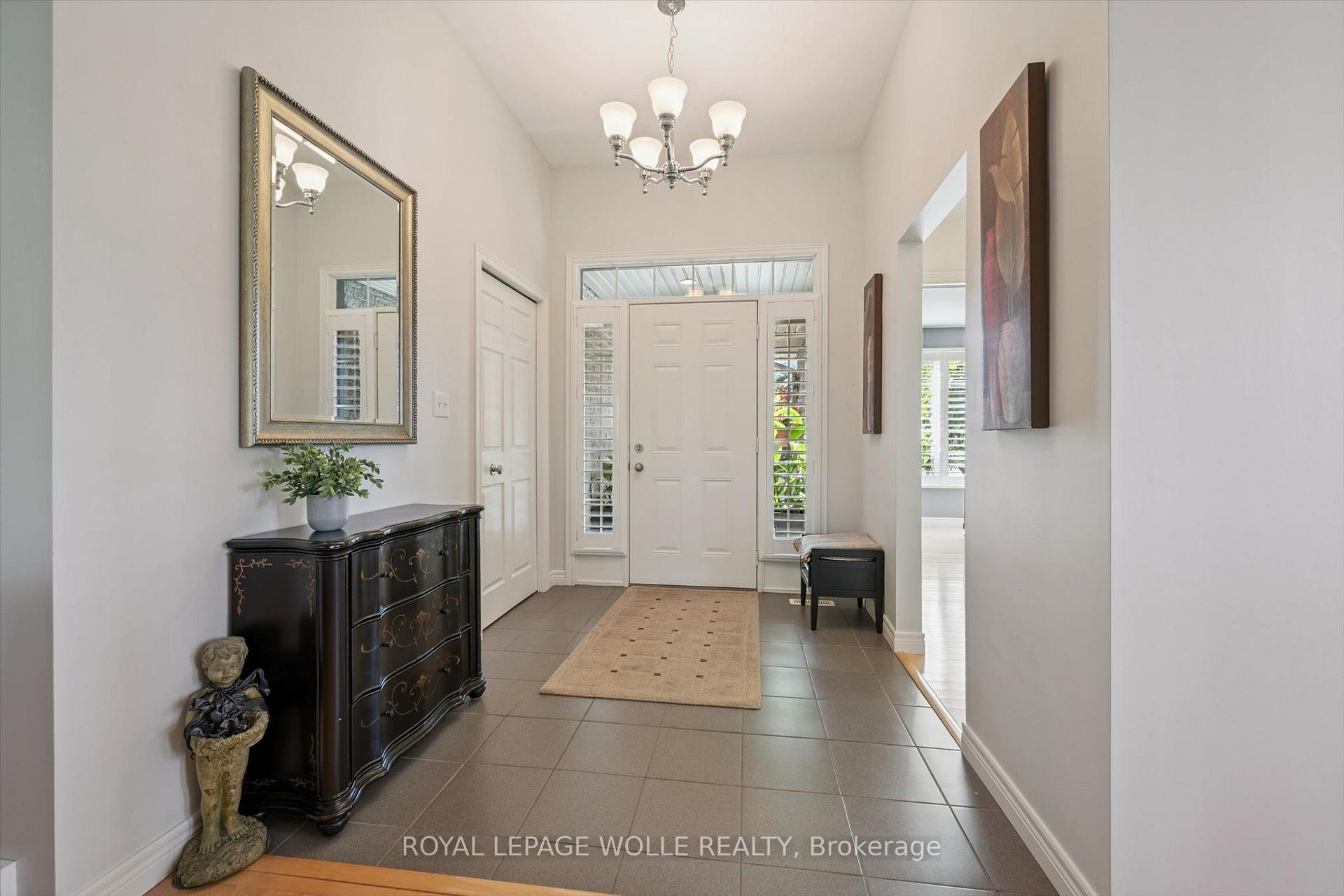 Photo 5 of 123 Cardinal Drive, Woodstock, Woodstock - North — HOMEH