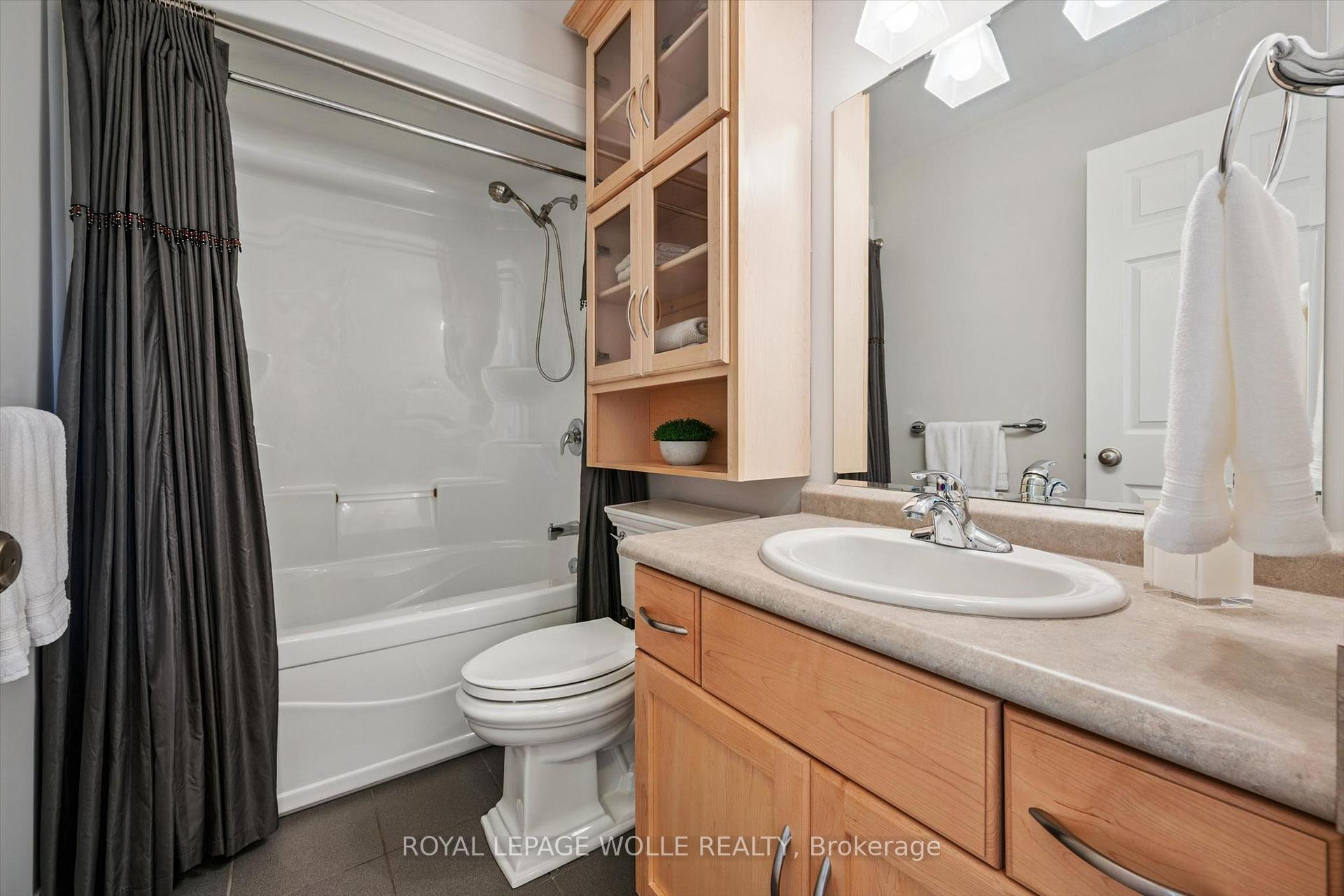 Photo 9 of 123 Cardinal Drive, Woodstock, Woodstock - North — HOMEH