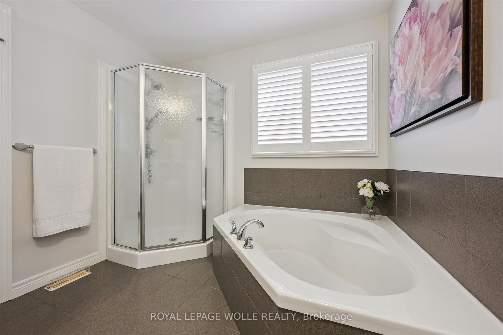 Photo 24 of 123 Cardinal Drive, Woodstock, Woodstock - North — HOMEH