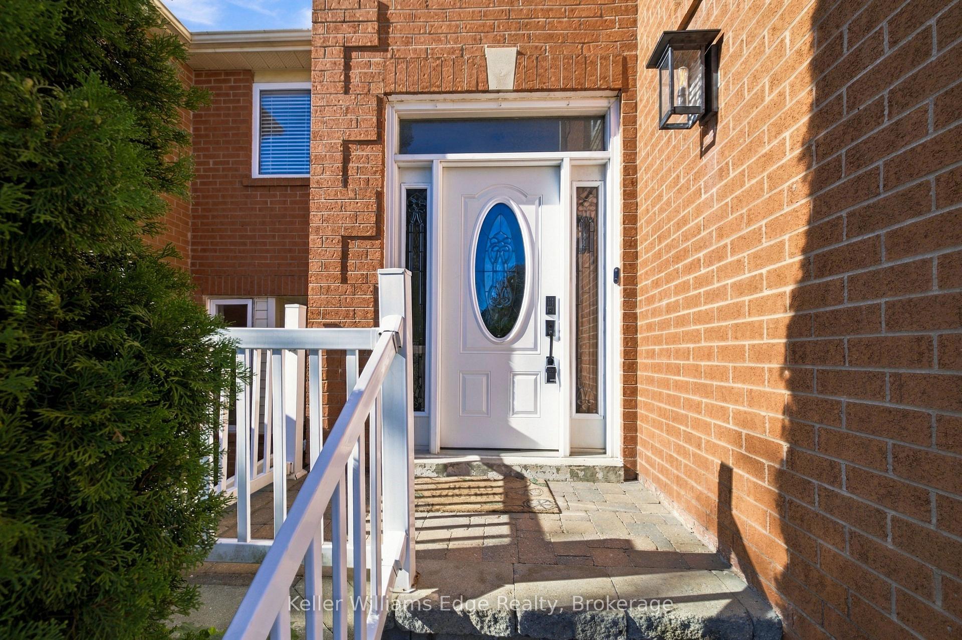 Photo 7 of 1134 Leewood Drive, Oakville, Glen Abbey — HOMEH